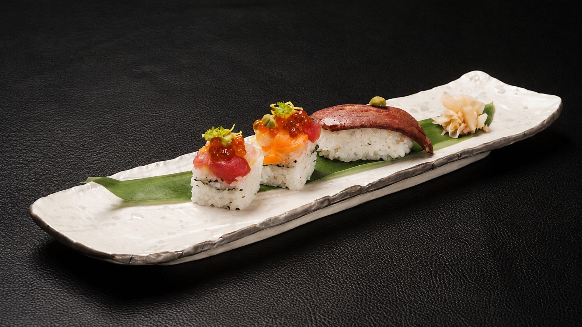 [Dinner] Luxurious sushi featuring Maezawa beef and seafood. *Image