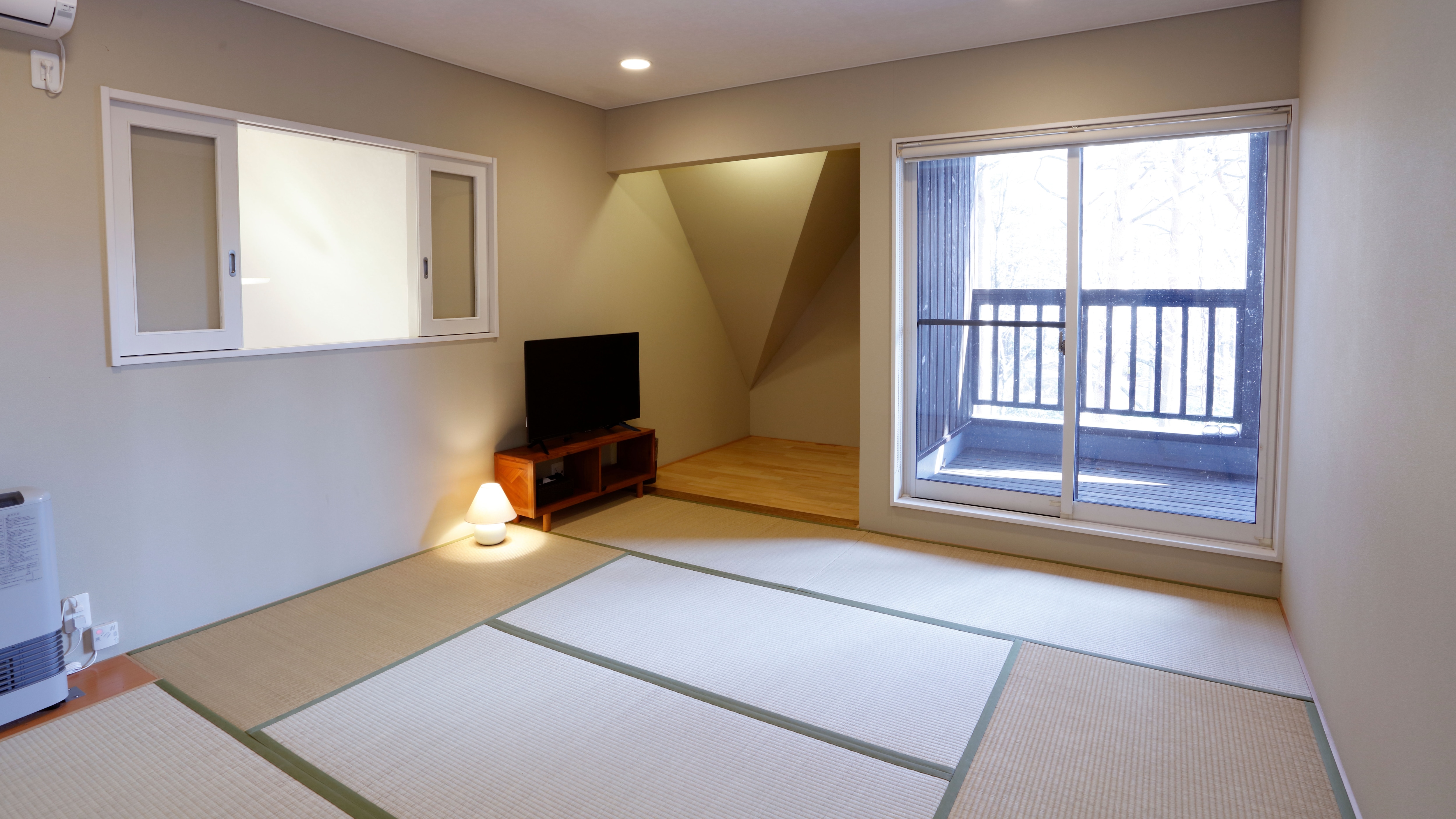 Breathing Japanese-style Room