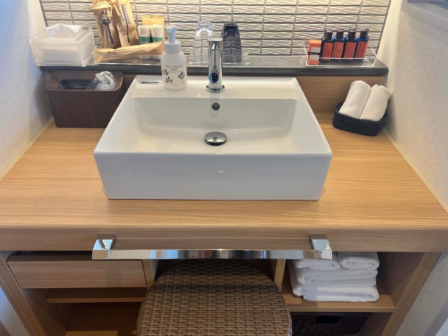 Wash basin