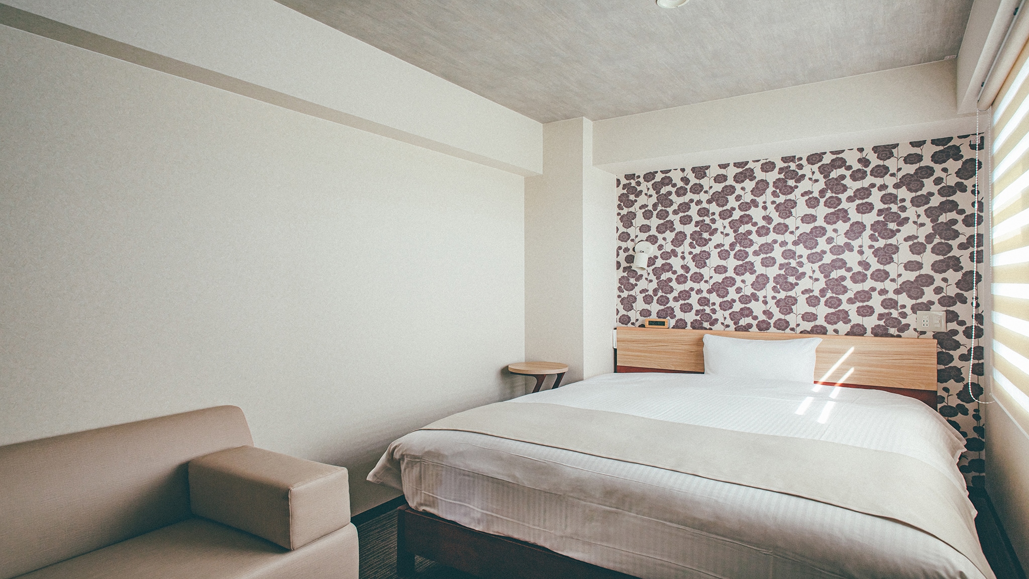 Moderate single (semi-double bed) All rooms are non-smoking