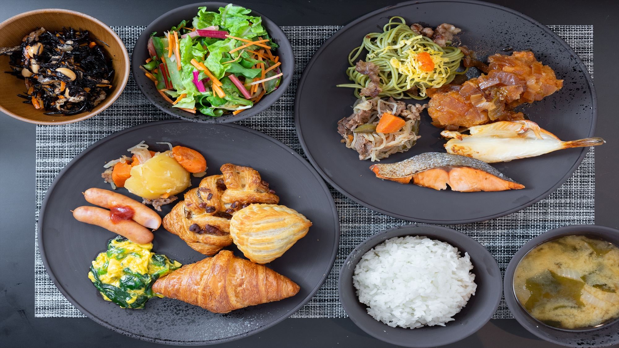 Healthy breakfast (fee required) presentation image