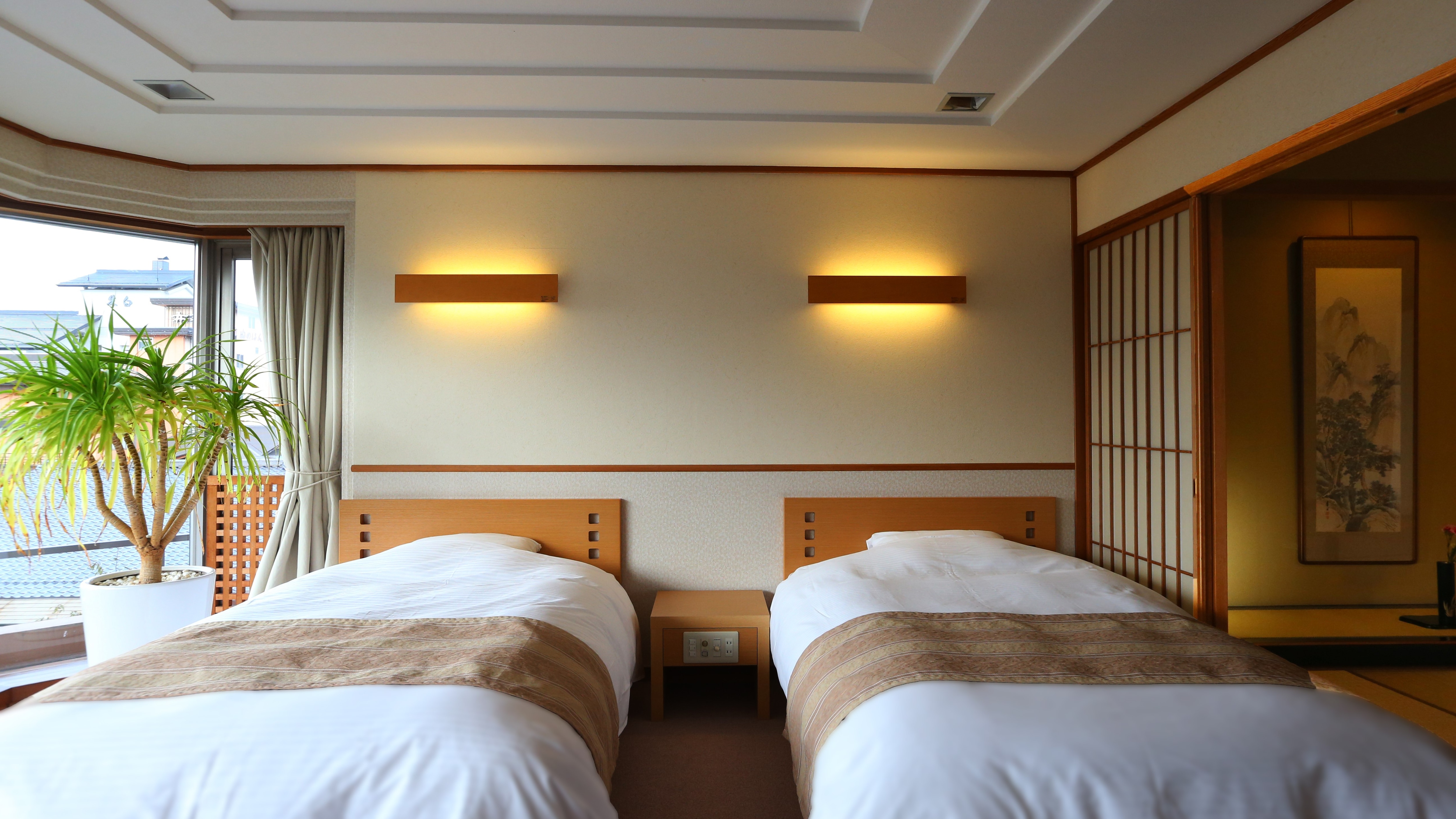 Kamar Jepang dan Barat yang luas [12,5 tikar tatami + 2 tempat tidur] Kamar khusus