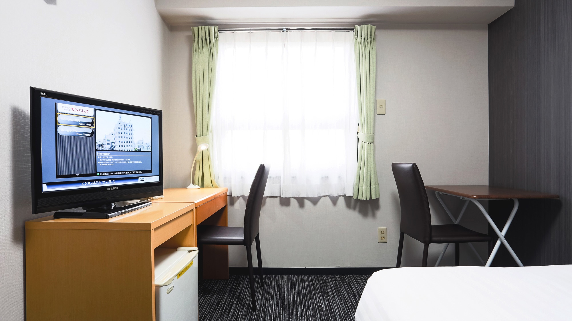 ・ [Example of single B (SB) guest room] This room is larger than single A.