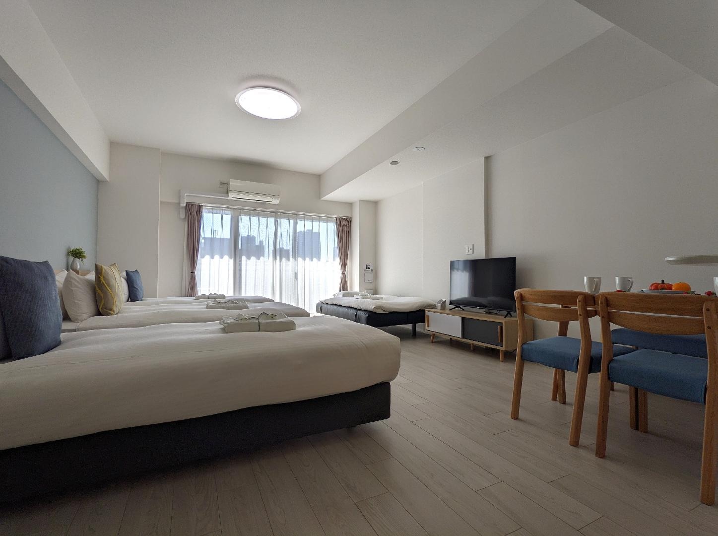 3 single beds, 1 sofa bed/43~46 sq.m.
