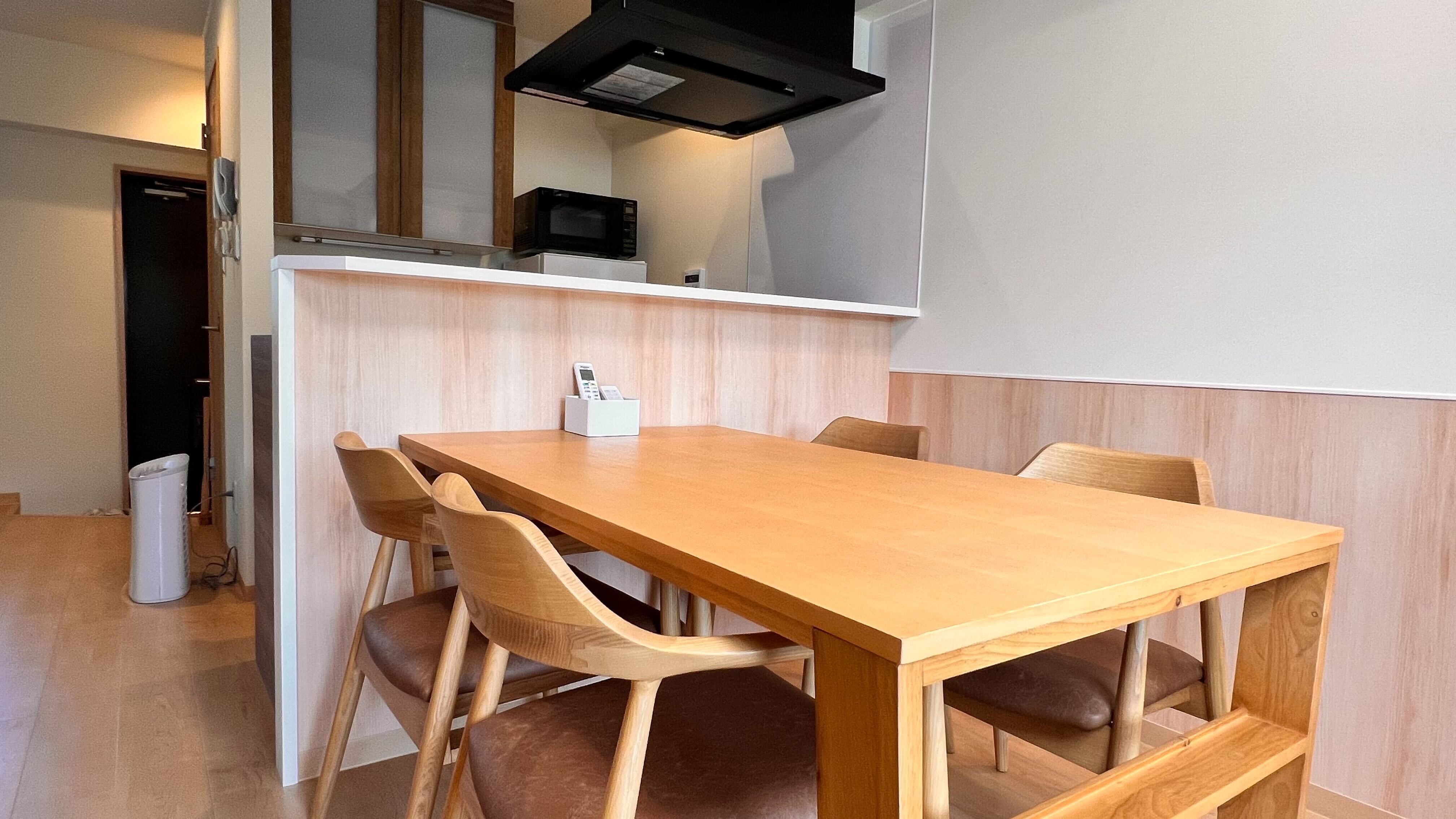 B type C type Living image