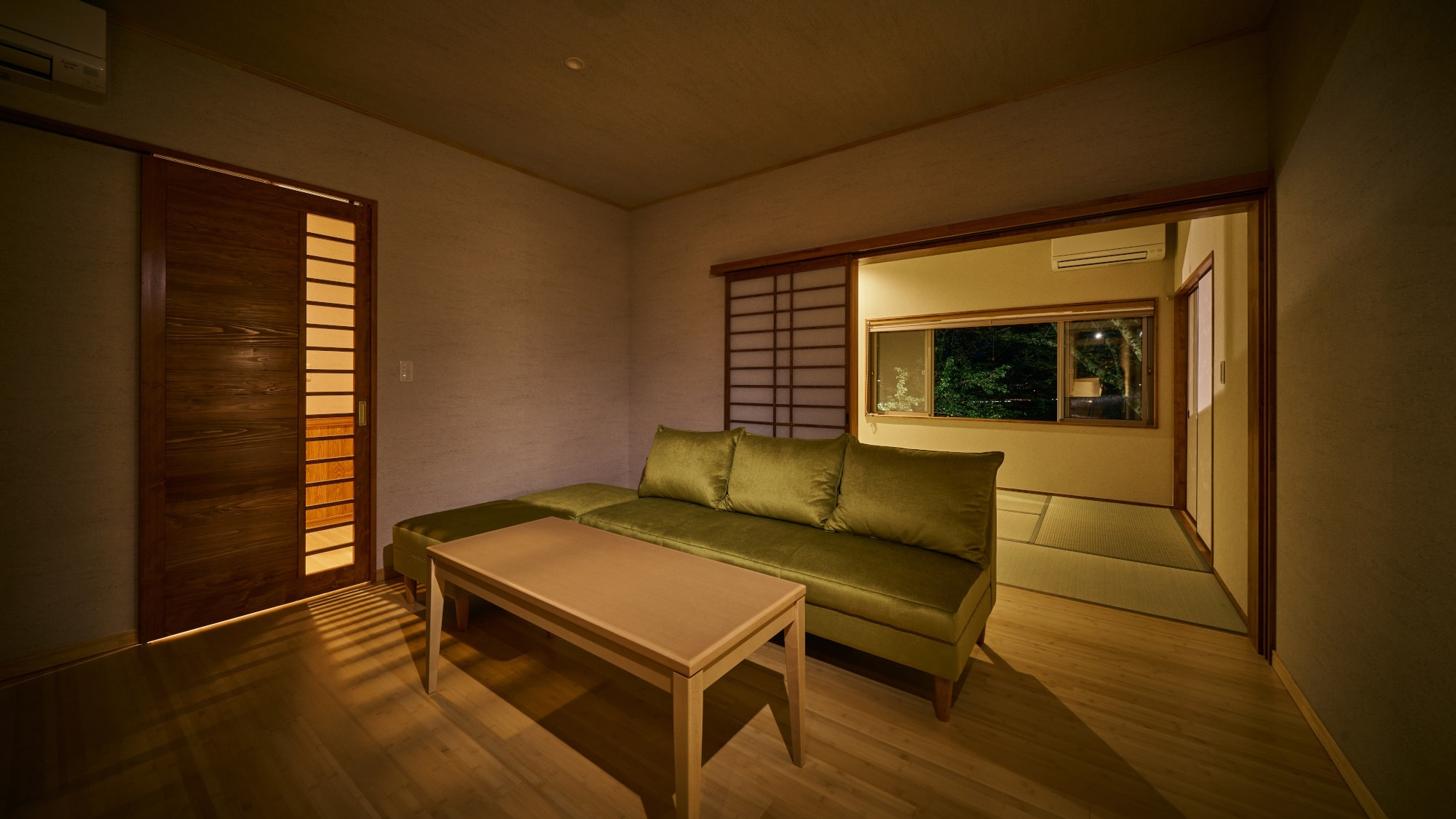   [Bettei Sakura / Japanese-Western style room example] Bedroom + living room + Japanese-style room + a spacious space with a semi-open-air bath.