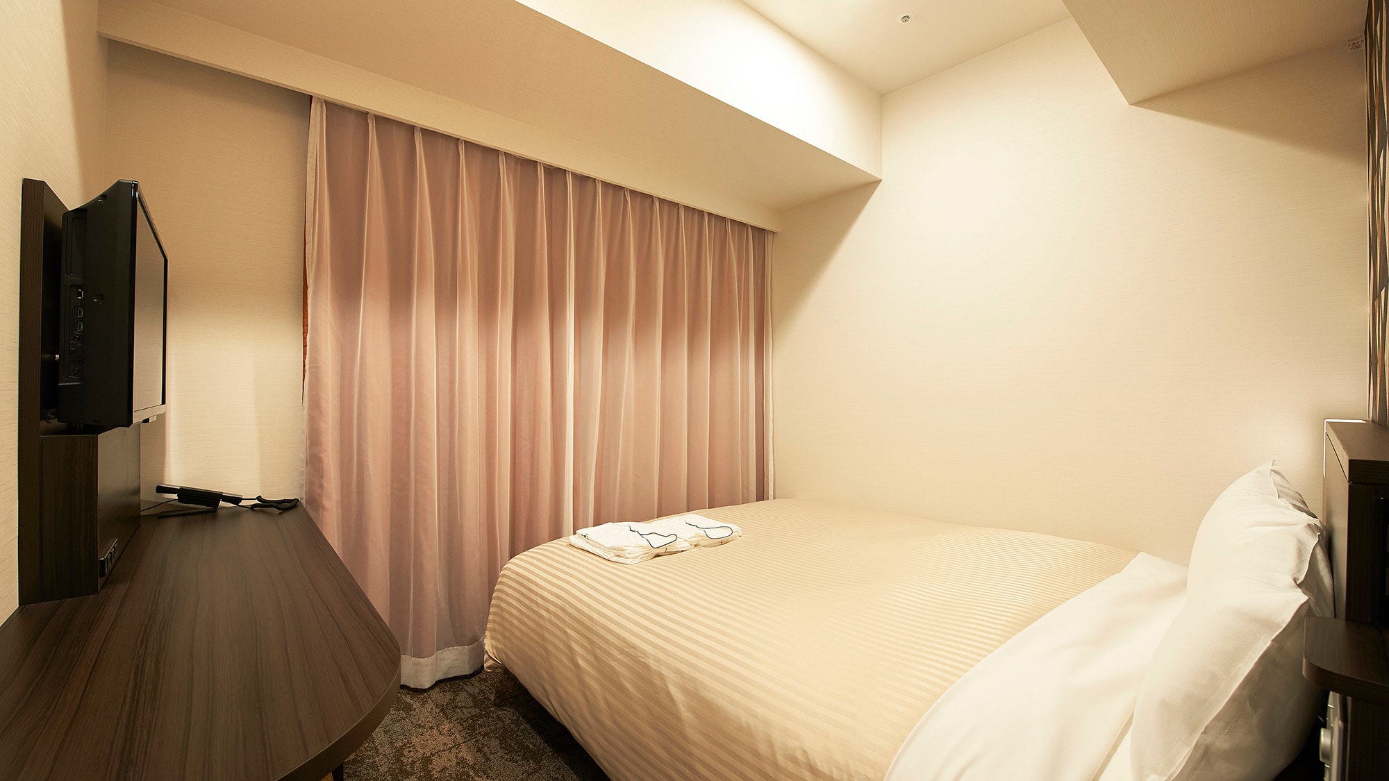 ・【Comfort Double】Recommended for those who want to have a good night's sleep on a large bed.