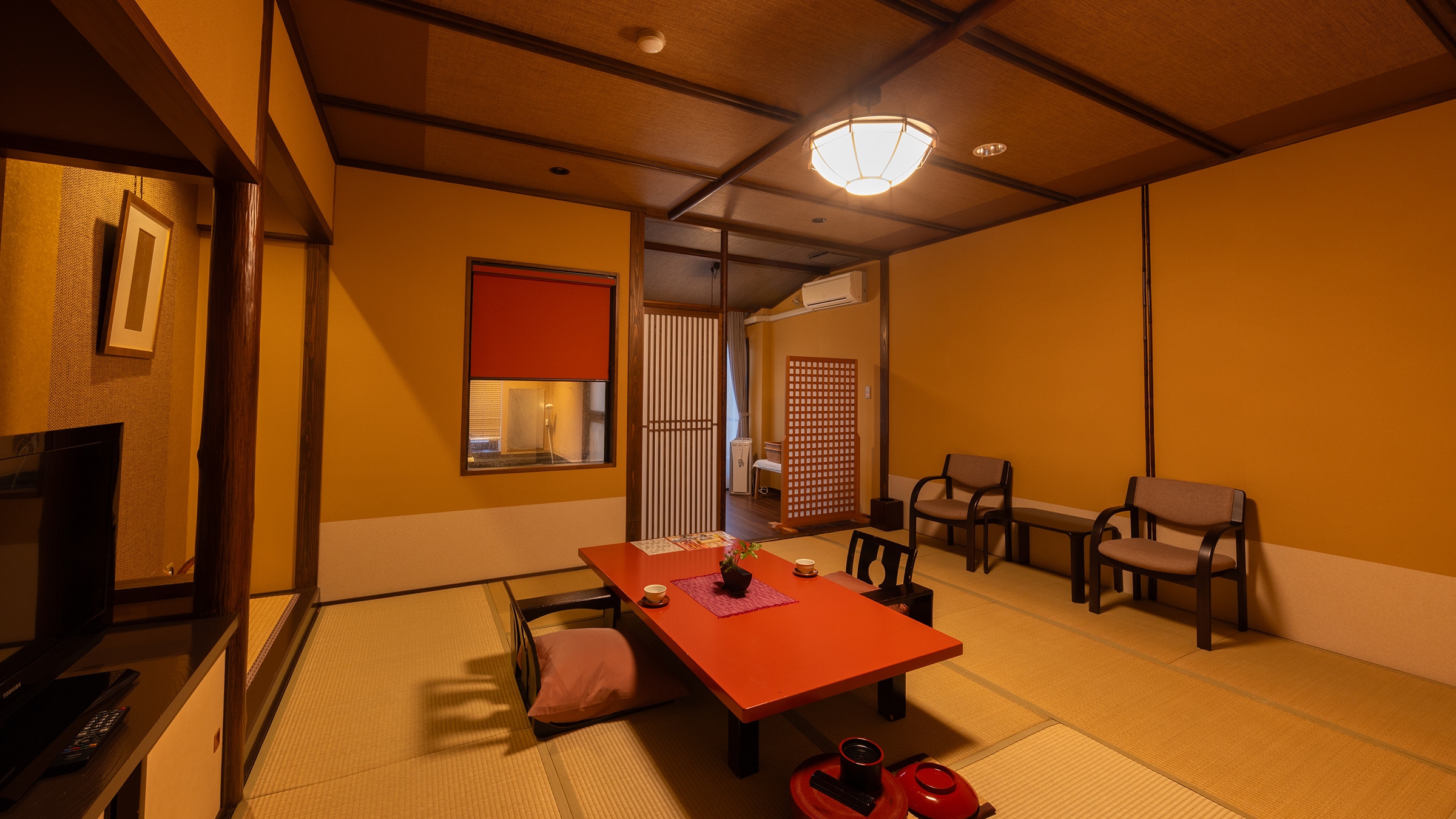 <Directly flowing from the source> Guest room with a semi-open-air bath with a view [Akane-iro] 16.5 tatami mats