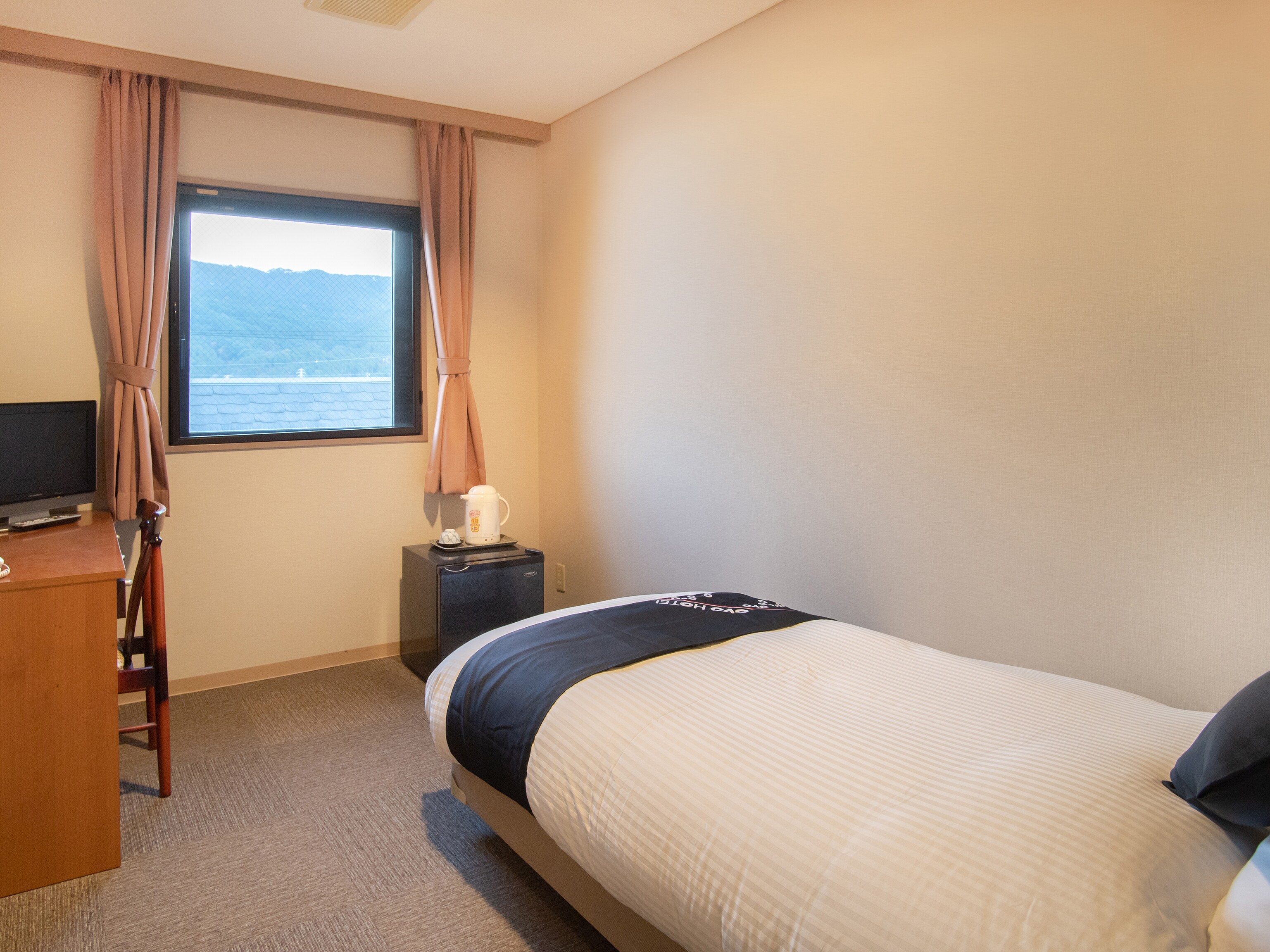 [Non-smoking] Single room (no bath)