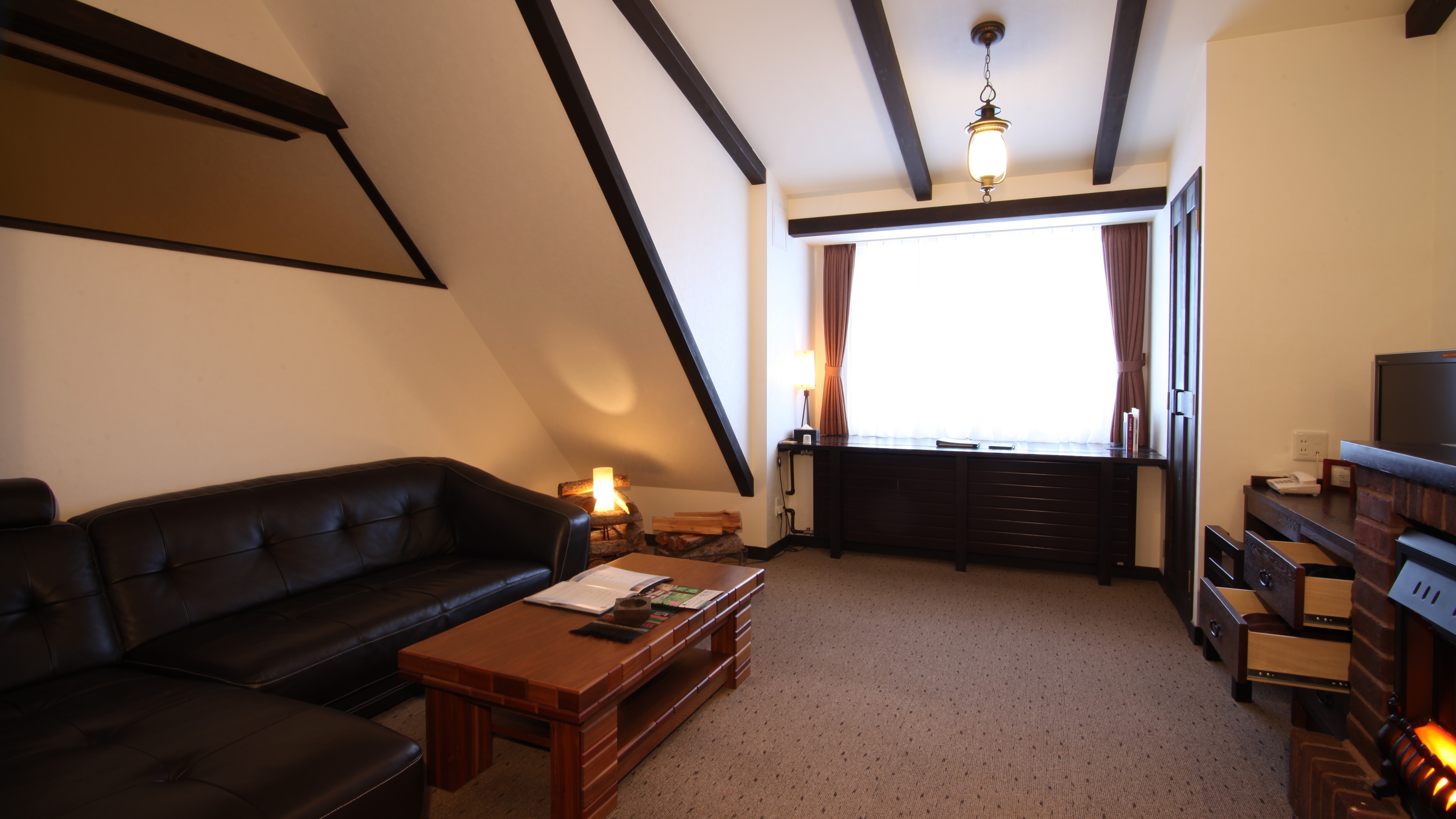 [山景雙人房/22平方公尺]