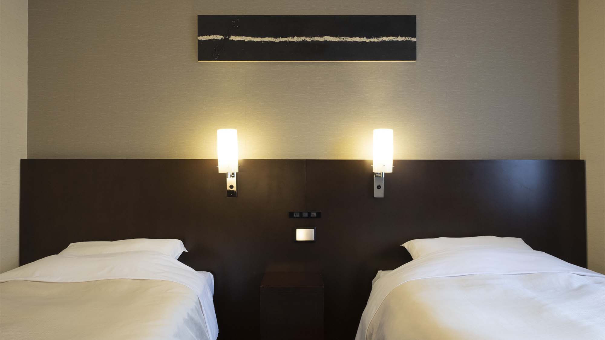 Comfort twin and triple rooms are also available (extra bed available).