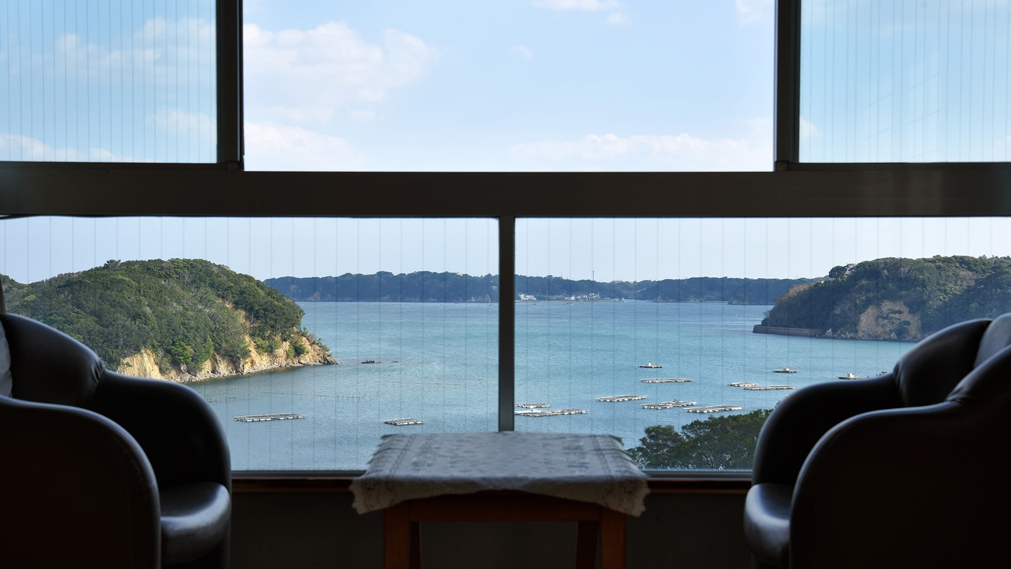 * (No bath or toilet) Ocean view room with 10 tatami mats.