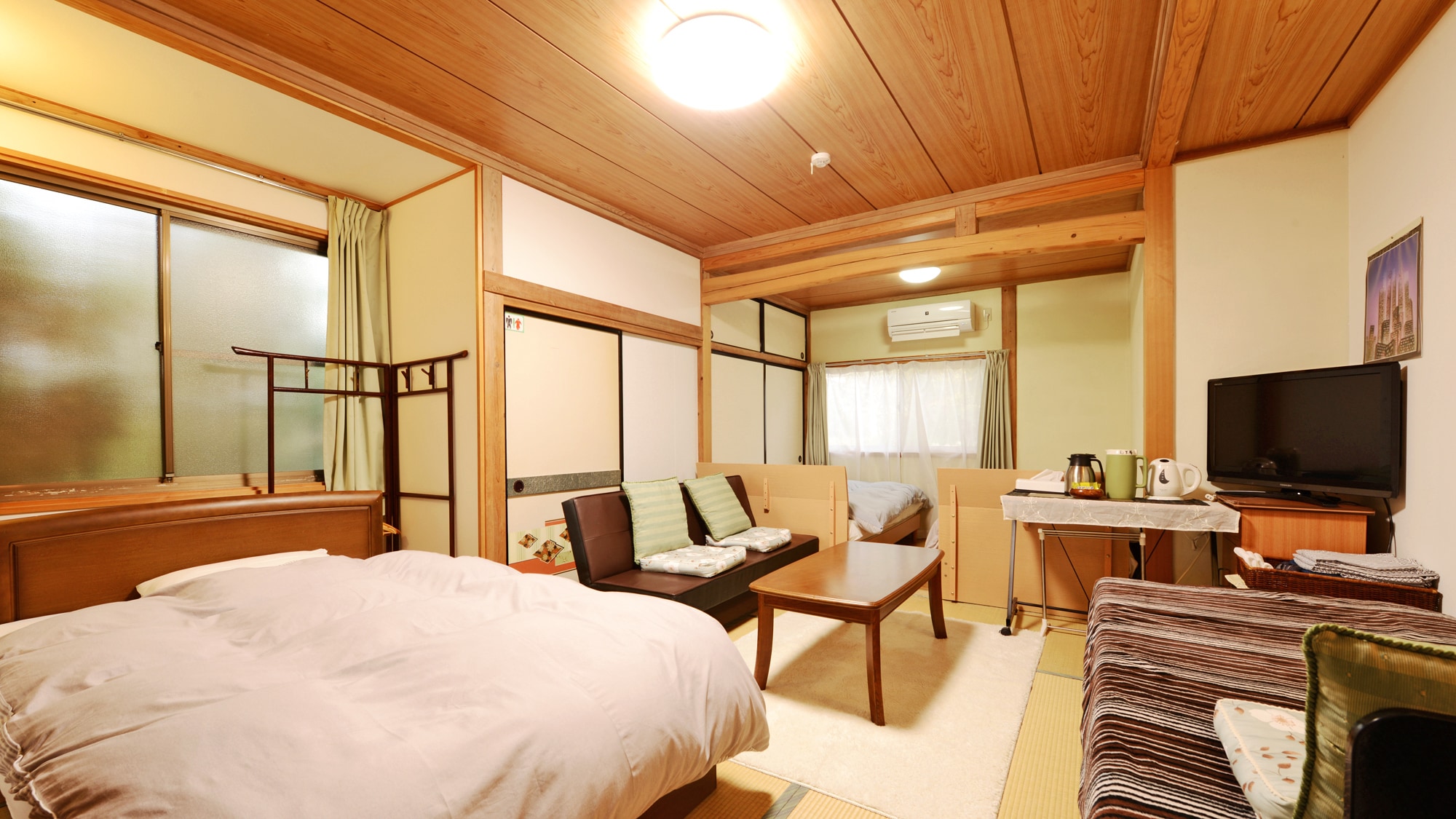 * [Contoh kamar tamu] Kamar bergaya Jepang 10 tikar tatami. Direkomendasikan untuk menghabiskan waktu bersama keluarga dan teman.