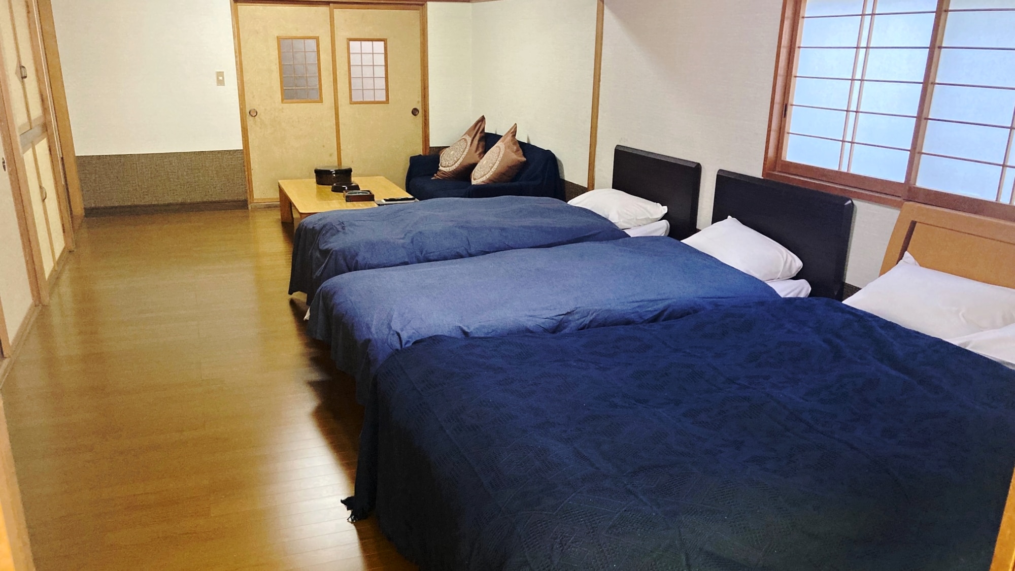 [Japanese-Western style room, 52 square meters] Asunarokan * Image only