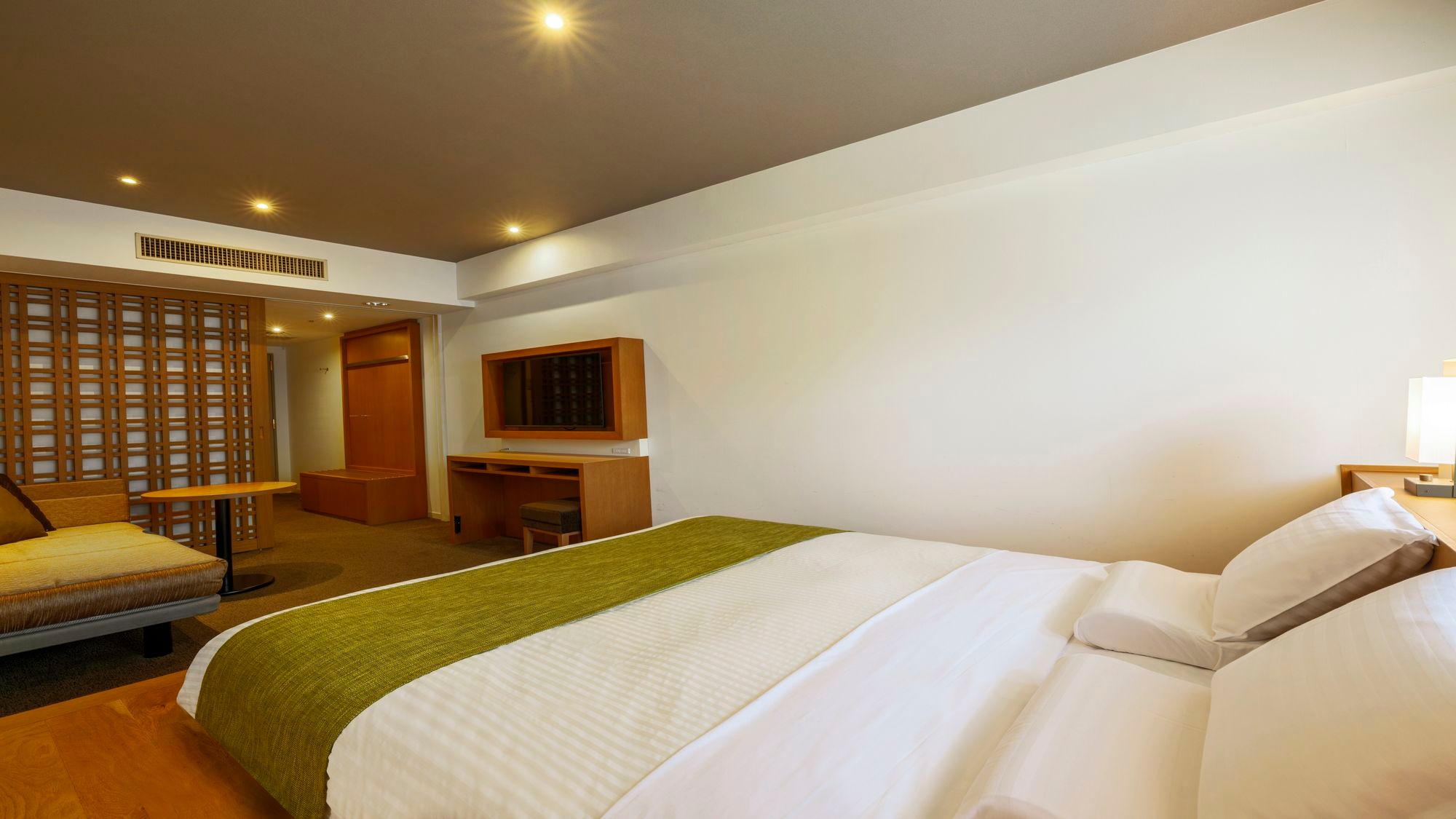 [ห้ามสูบบุหรี่] ห้องคอมฟอร์ทคิง