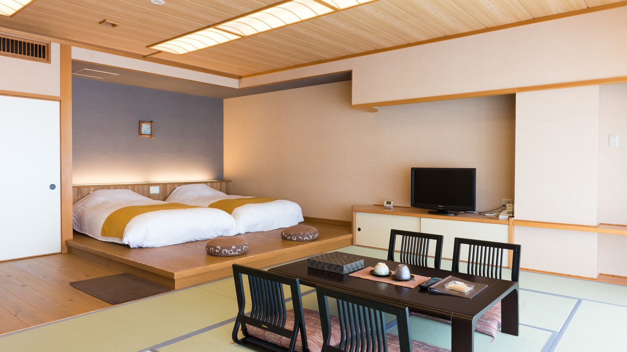Standard Japanese and Western room
