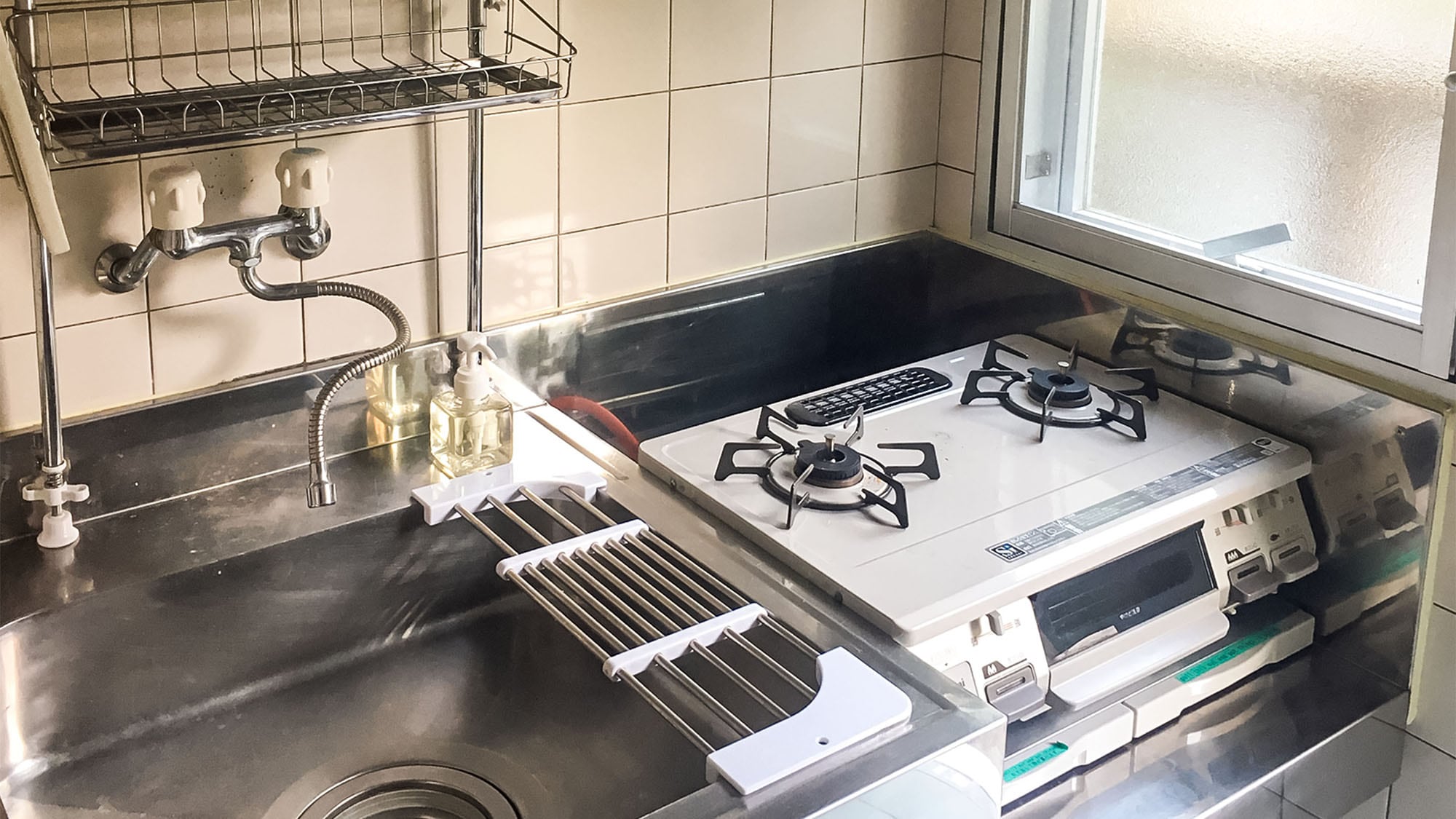 ・Kitchen: Each building has its own kitchen
