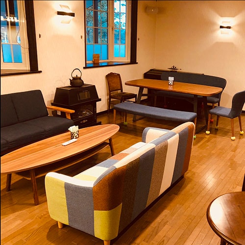 ・ Shared lounge