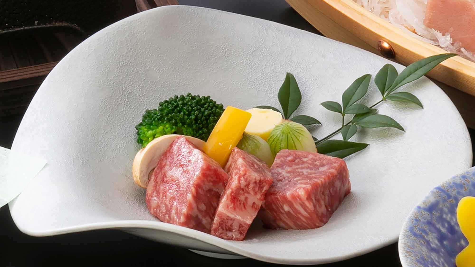 Contoh steak daging sapi Kuroge Wagyu