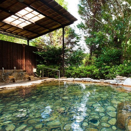 Private open-air bath "Sasayuri"