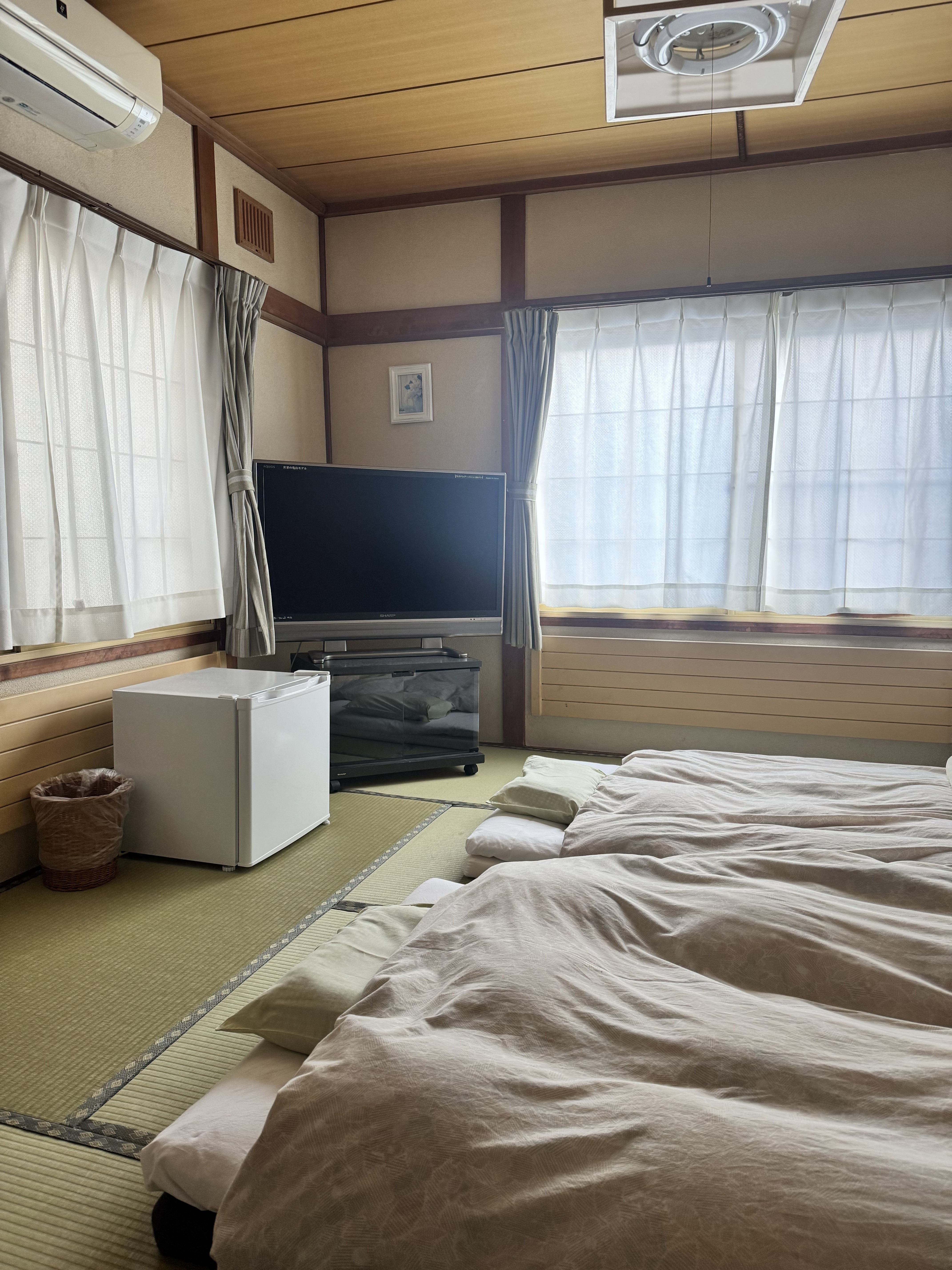 Japanese-style room