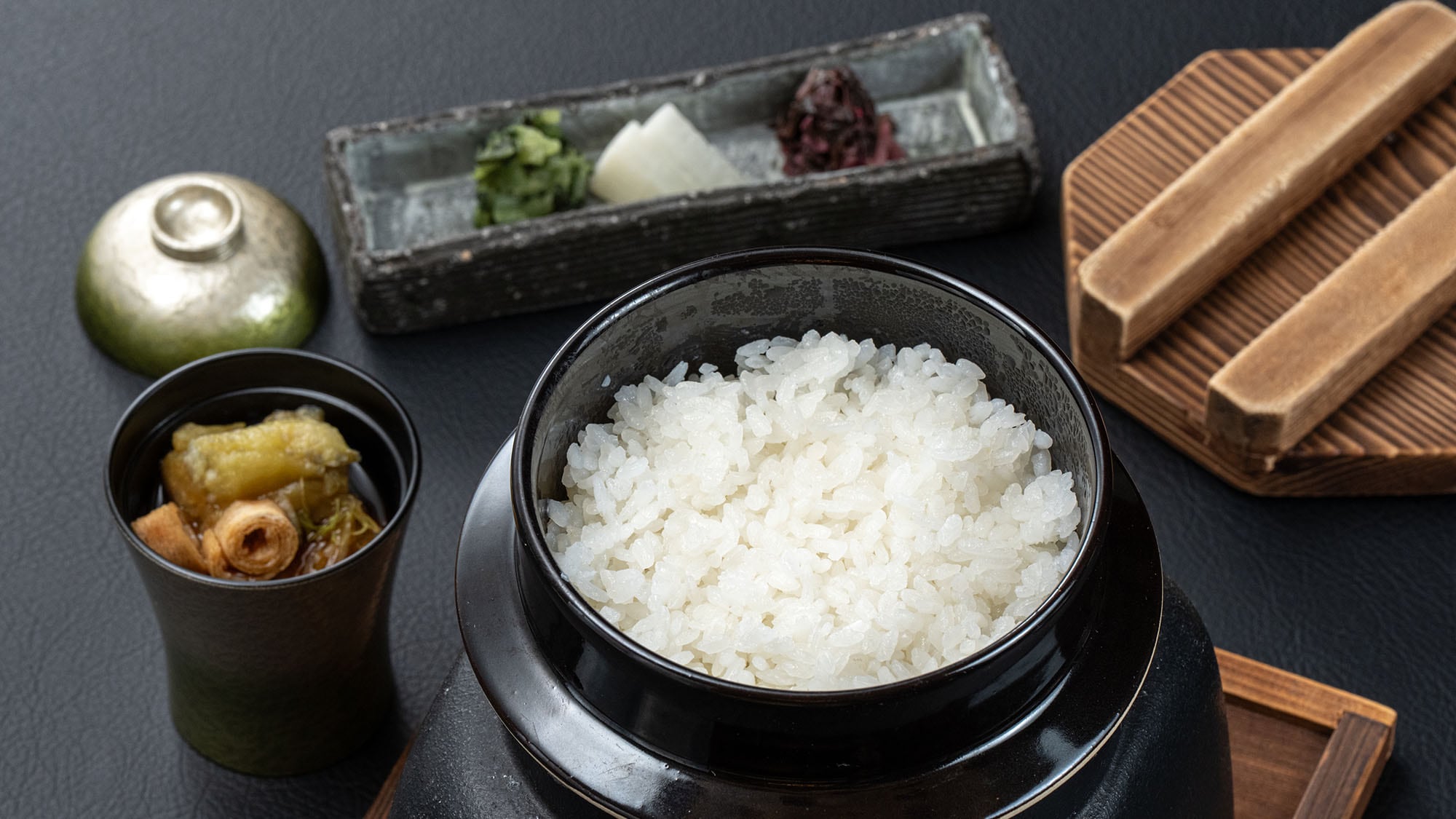 【升级菜品 - 美味肉食版图片】广岛县桑田米（六月至八月菜单）
