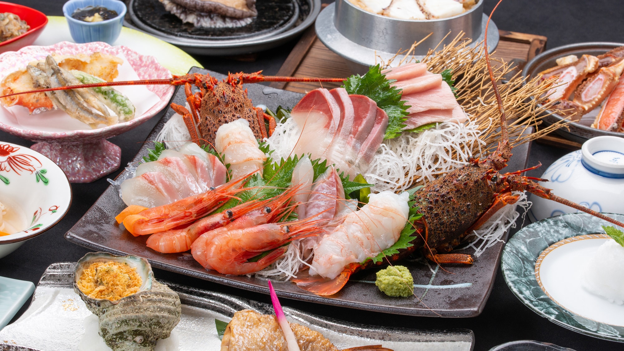 ※【晚餐範例（Mio no Zen）】鯛魚飯鍋等（圖片裡的刺身是兩人份的）