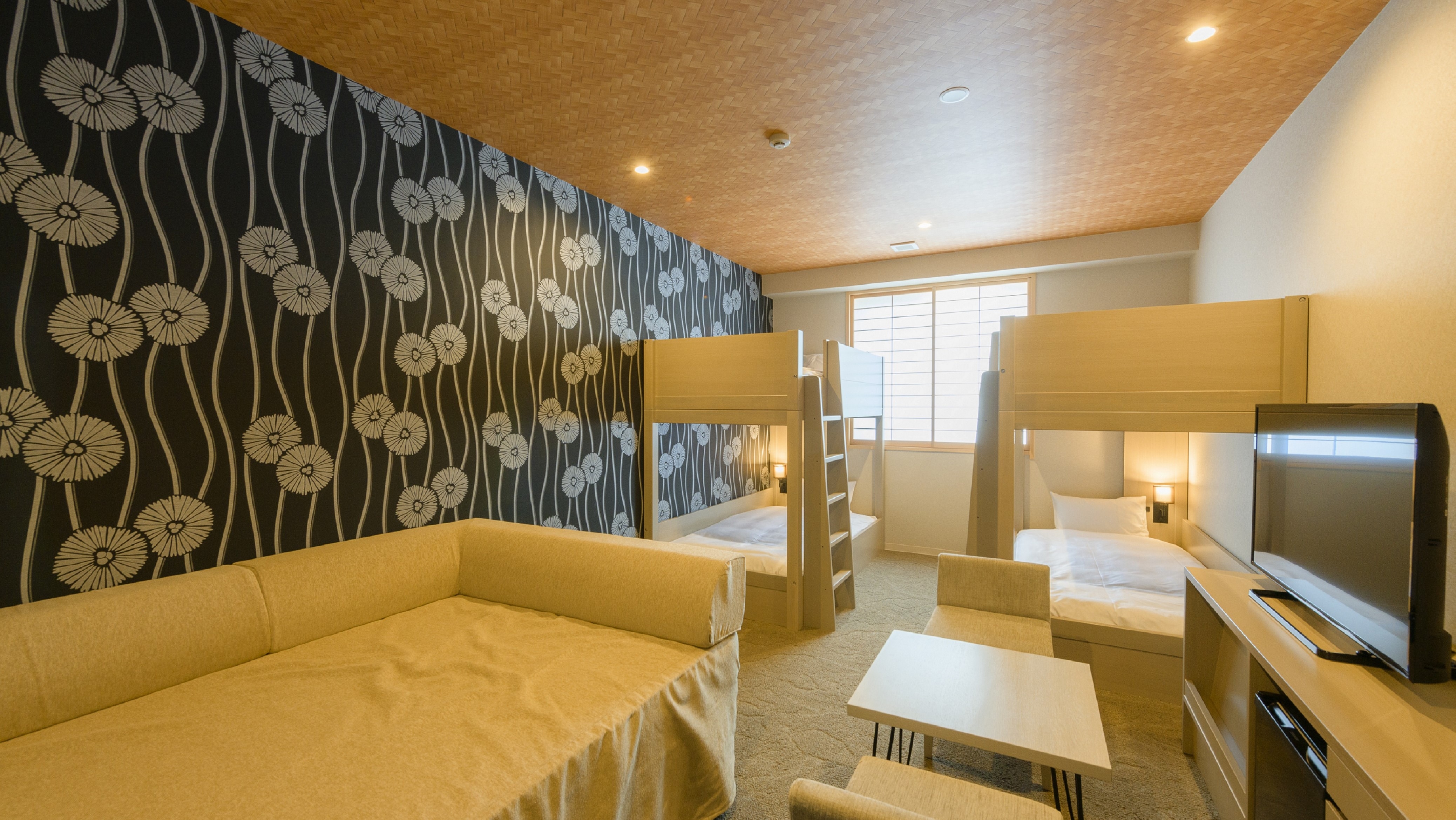 Family room (2-5 people)