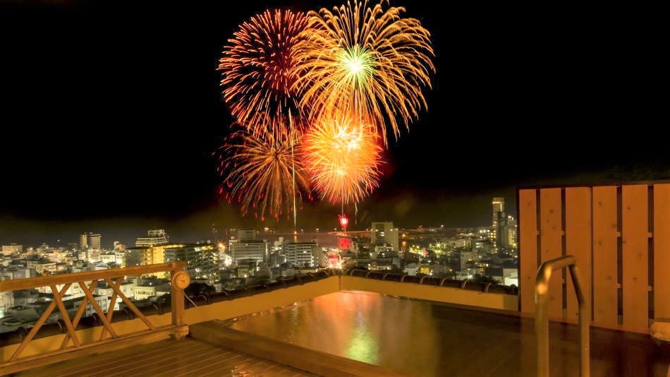 露天風呂からの花火　詳細ページ