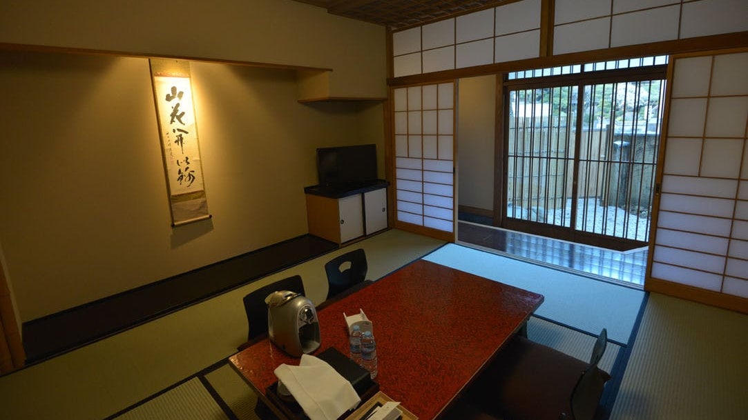 [With hot spring cypress bath] An example of a Japanese-style room at Rakumiso