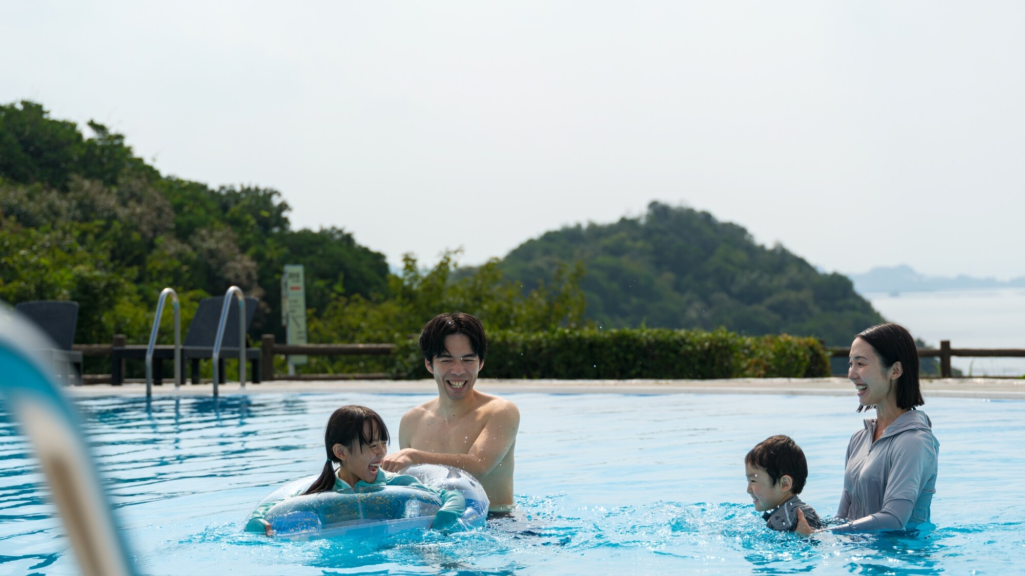 Garden pool (summer only)