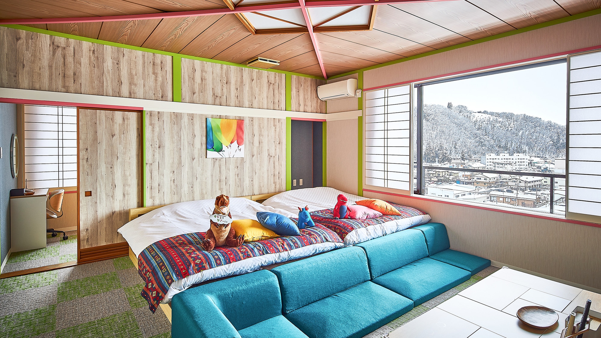 [Main building] Japanese-Western style casual room 9 - indoor play equipment included