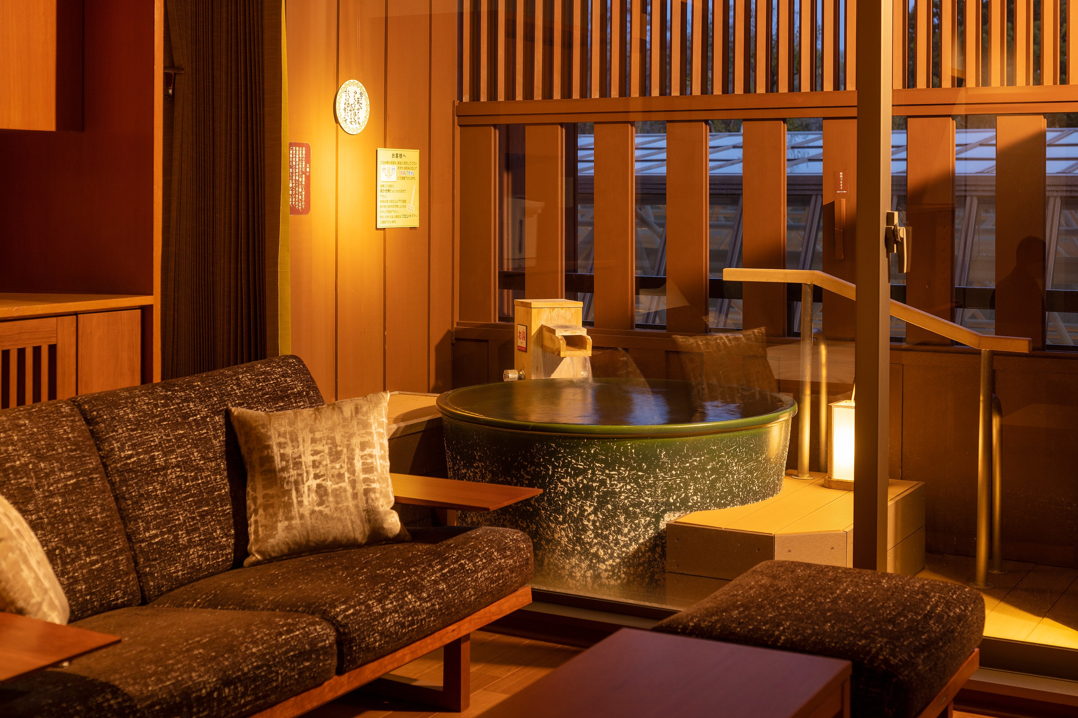 [Superior] Shirakumo no Yakata <Open-air hot spring premium> Guest room with bed