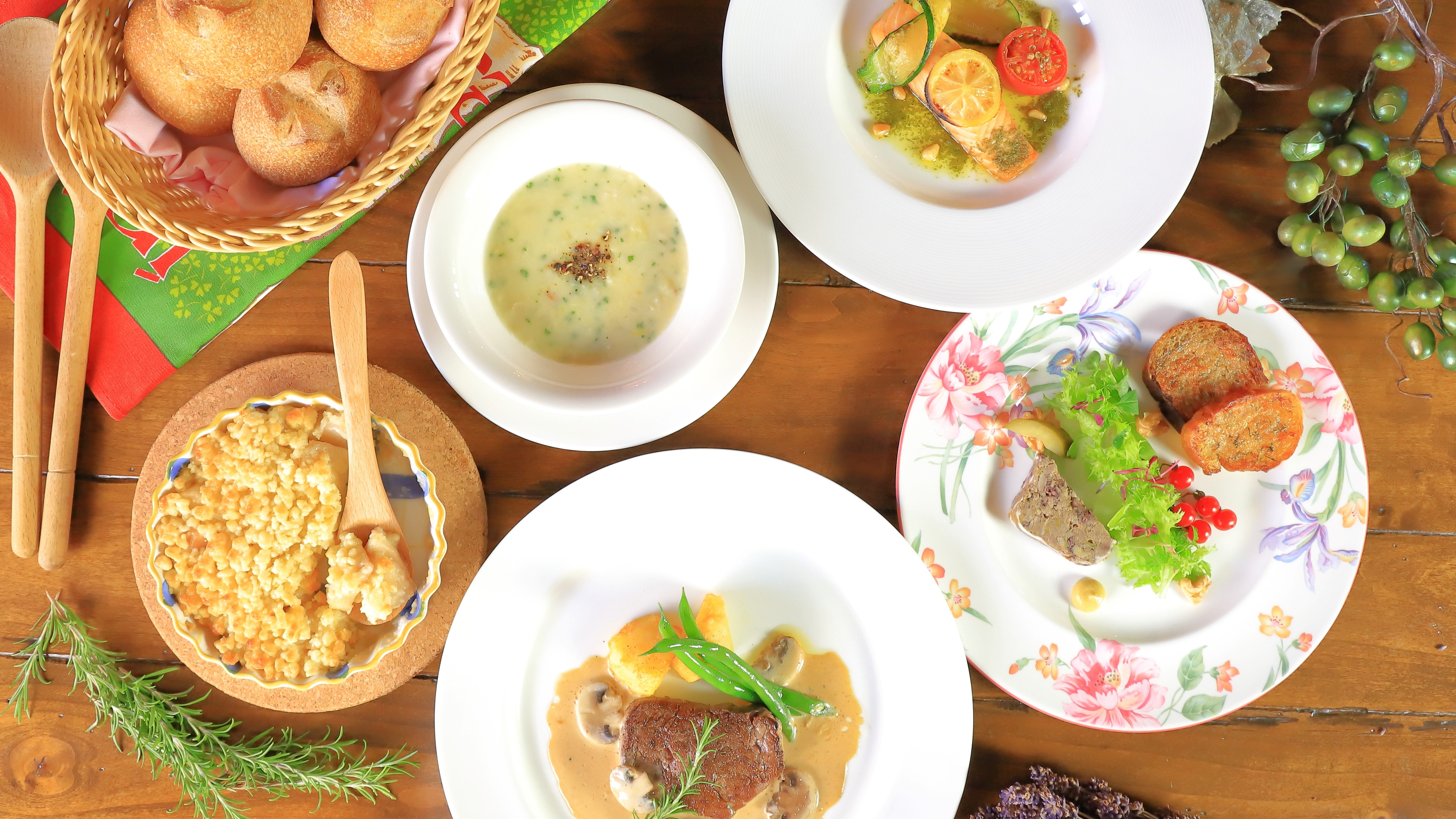 Ascot Country Dinner