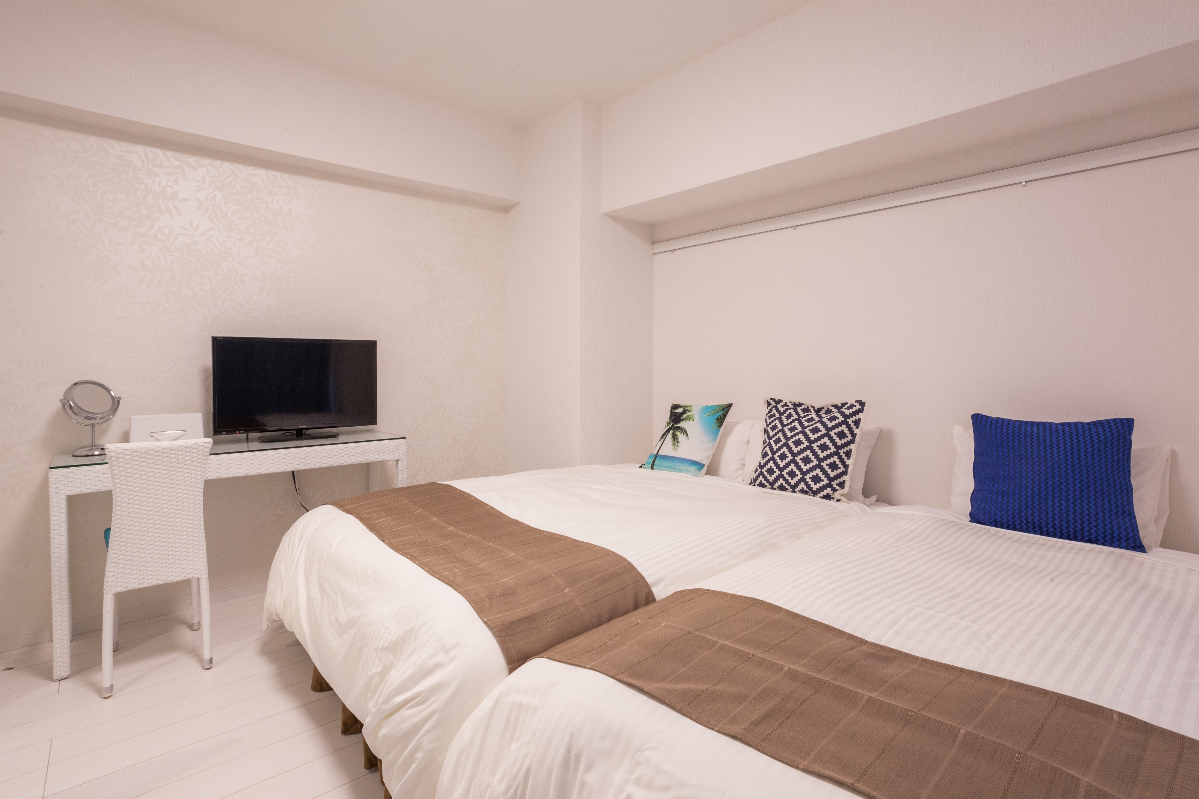 Large twin room (26.1 square meters)
