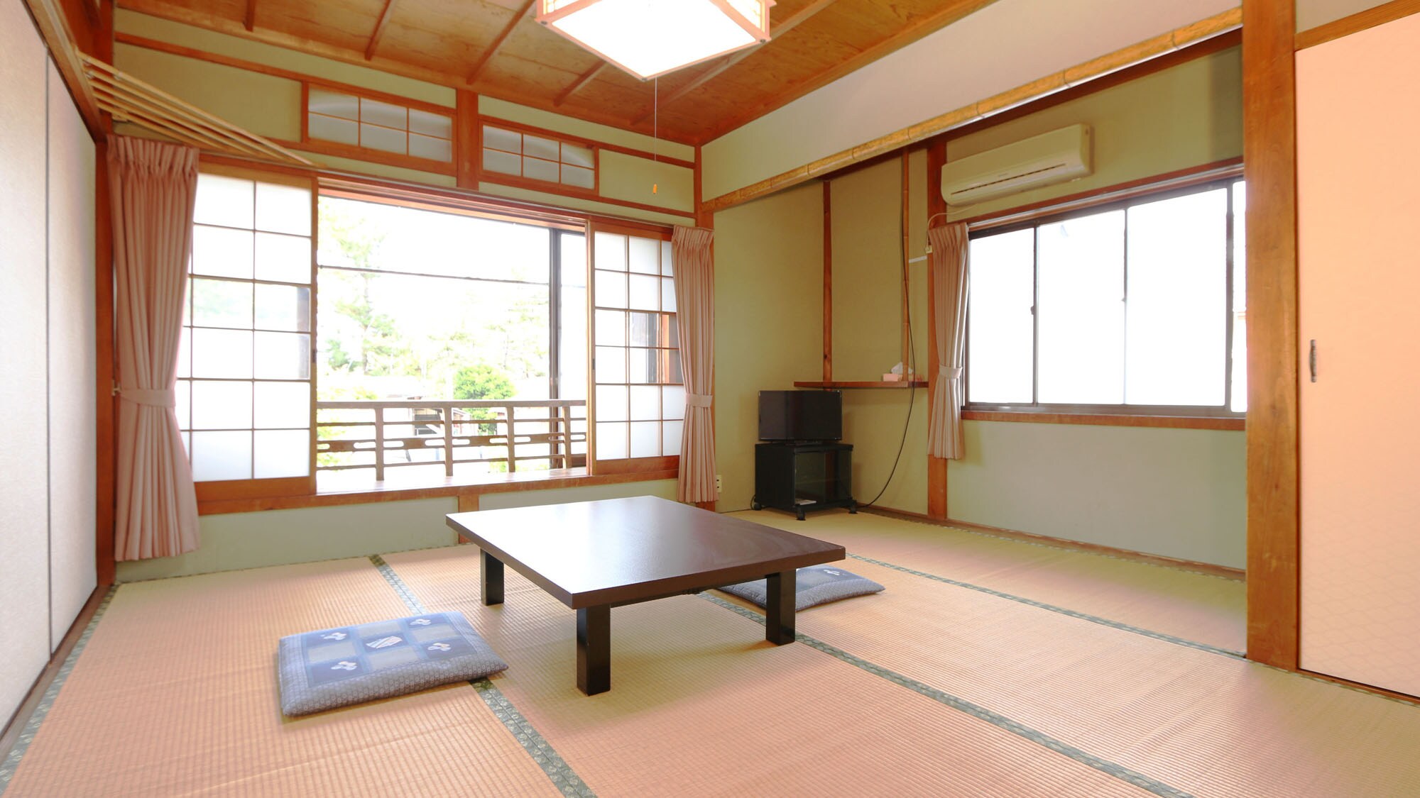 8.5 tatami mats