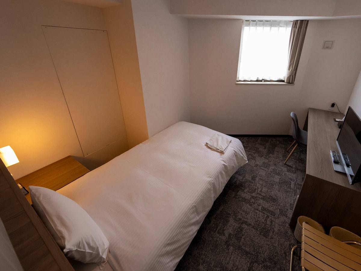 [Example of a single room]