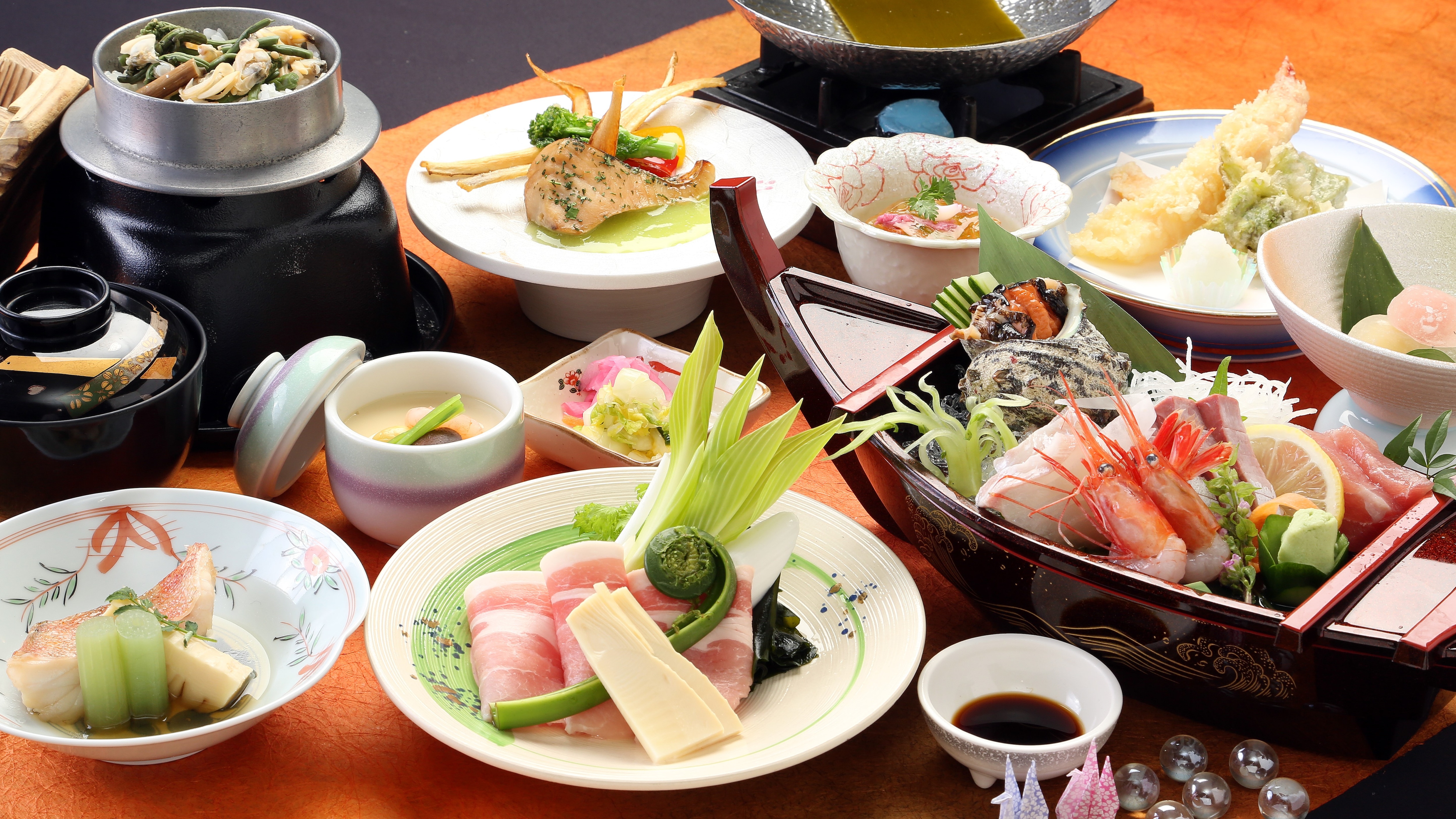 อาหารไคเซกิที่เสิร์ฟบนเรือโนโตะ♪ (ภาพ)