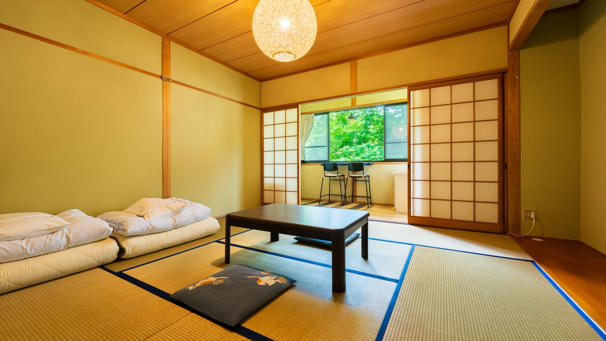 [Cảnh quan núi Yufu] Phòng kiểu Nhật 8 chiếu tatami + hiên nhà rộng rãi