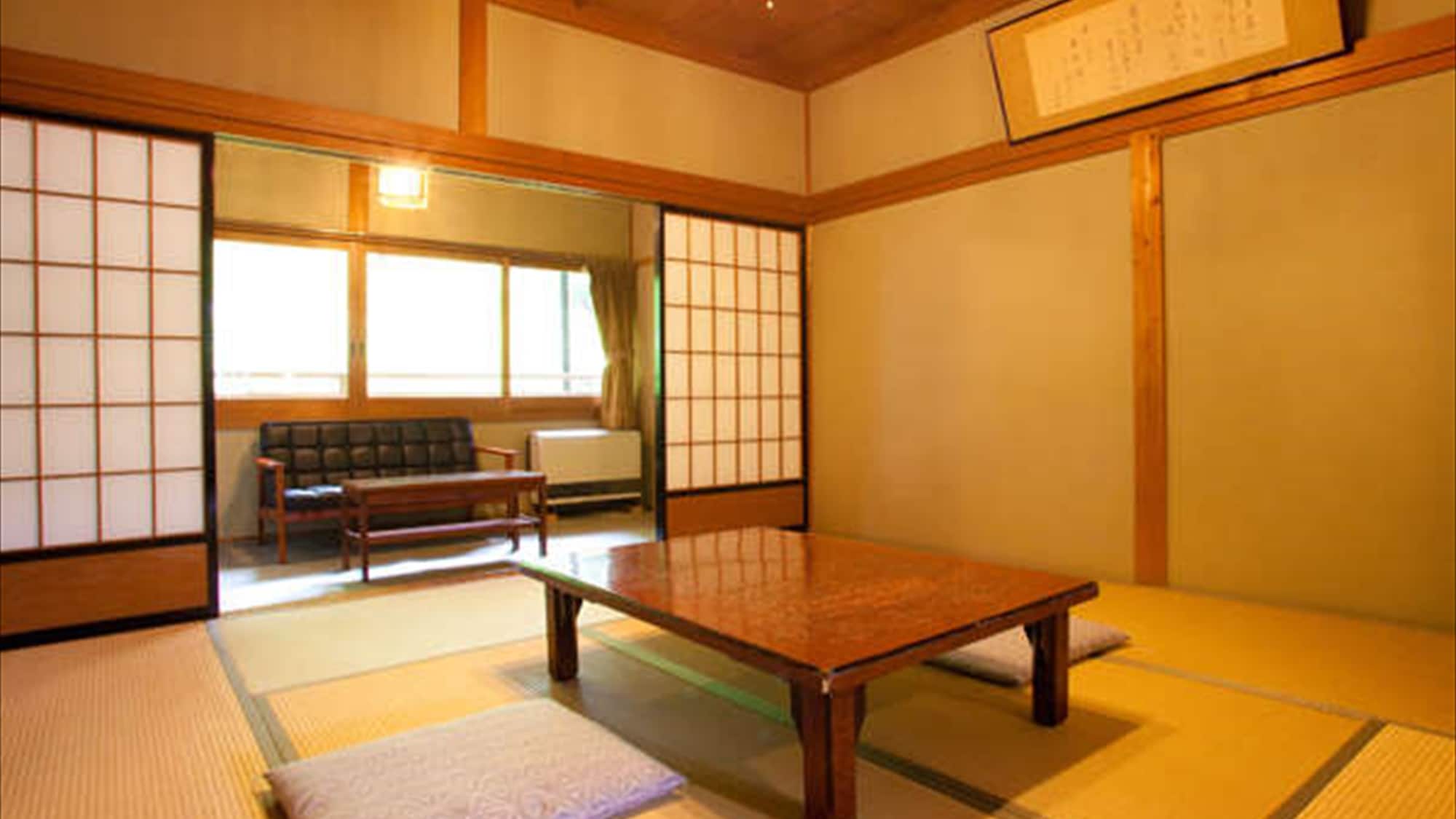 Guest room: 2-room partition (with toilet, washbasin, air conditioning and heating) 12 tatami mats + 4 tatami mats