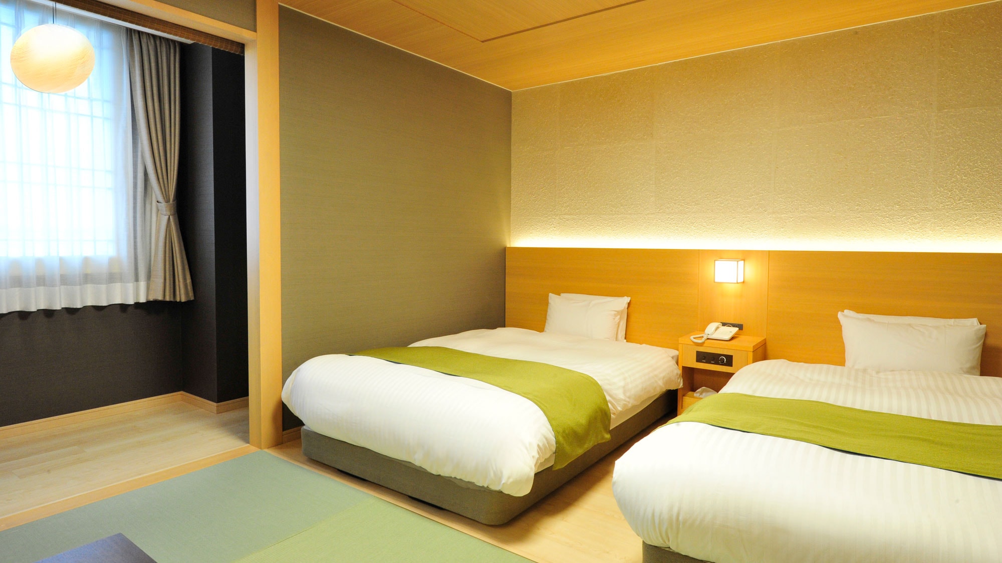 Japanese-style room + low bed TWIN