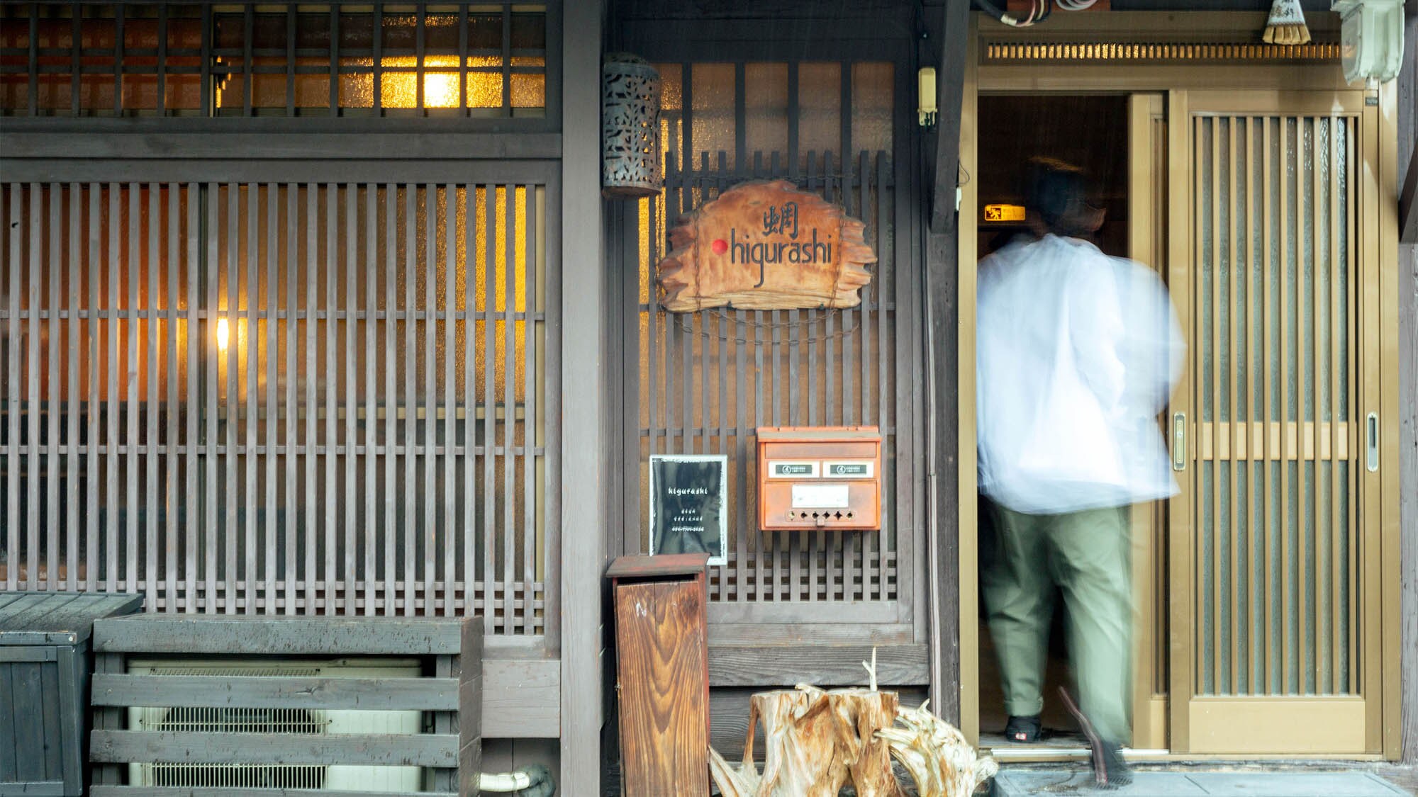 ・Birth in a quiet area, a 100-year-old Kyomachiya renovated into a modern space
