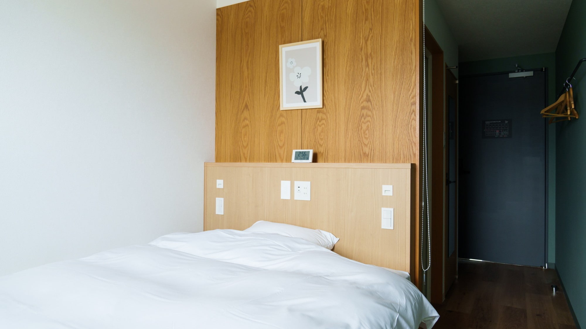 Hotel Building / Standard Double