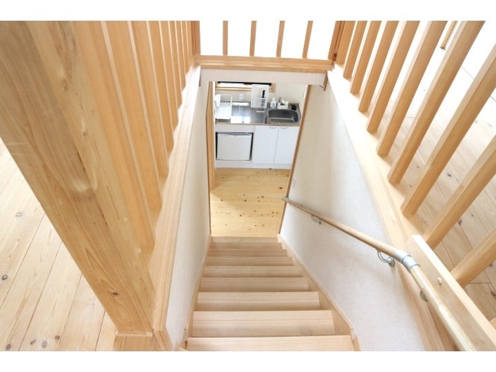 Middle cottage stairs