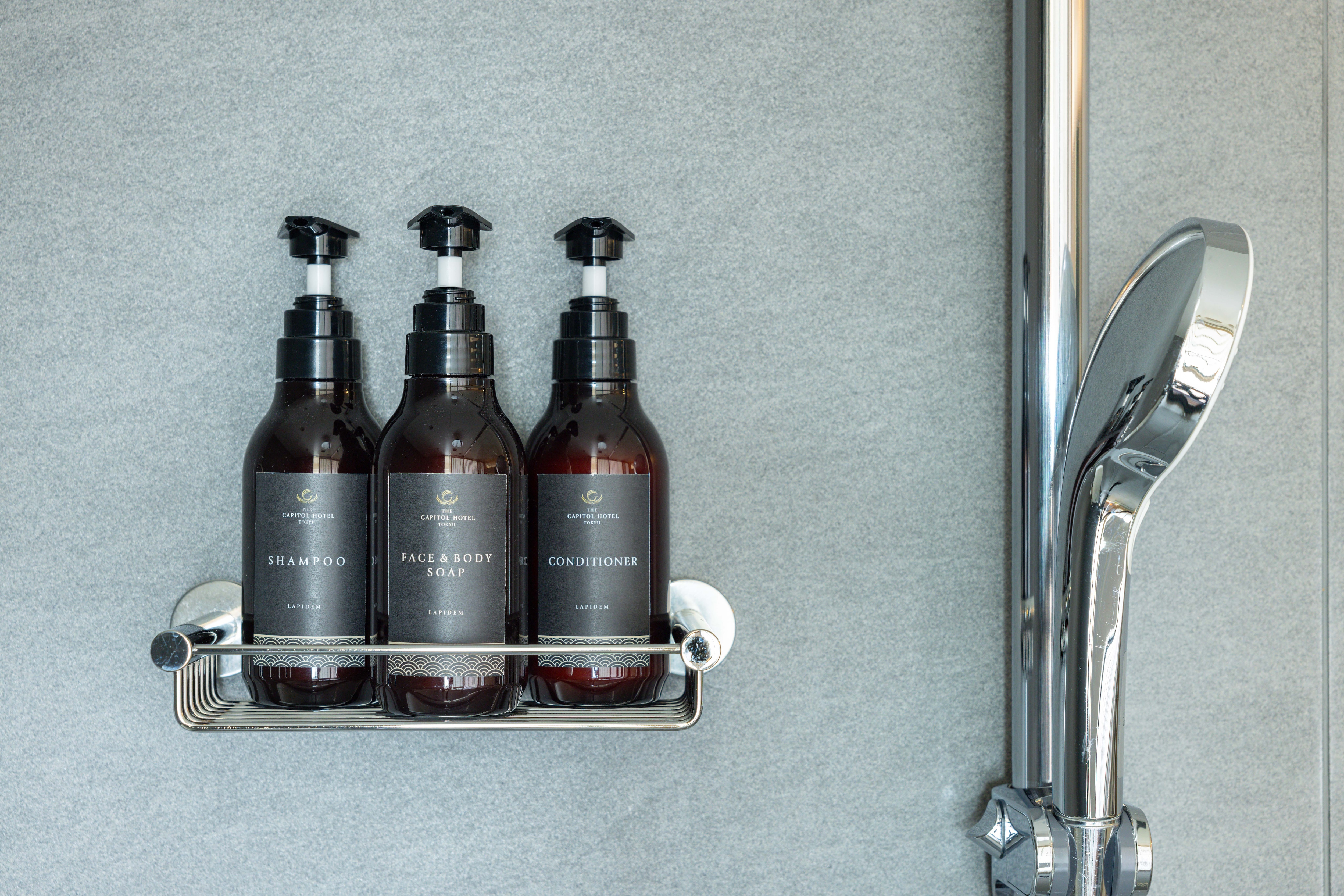 Bathroom amenities