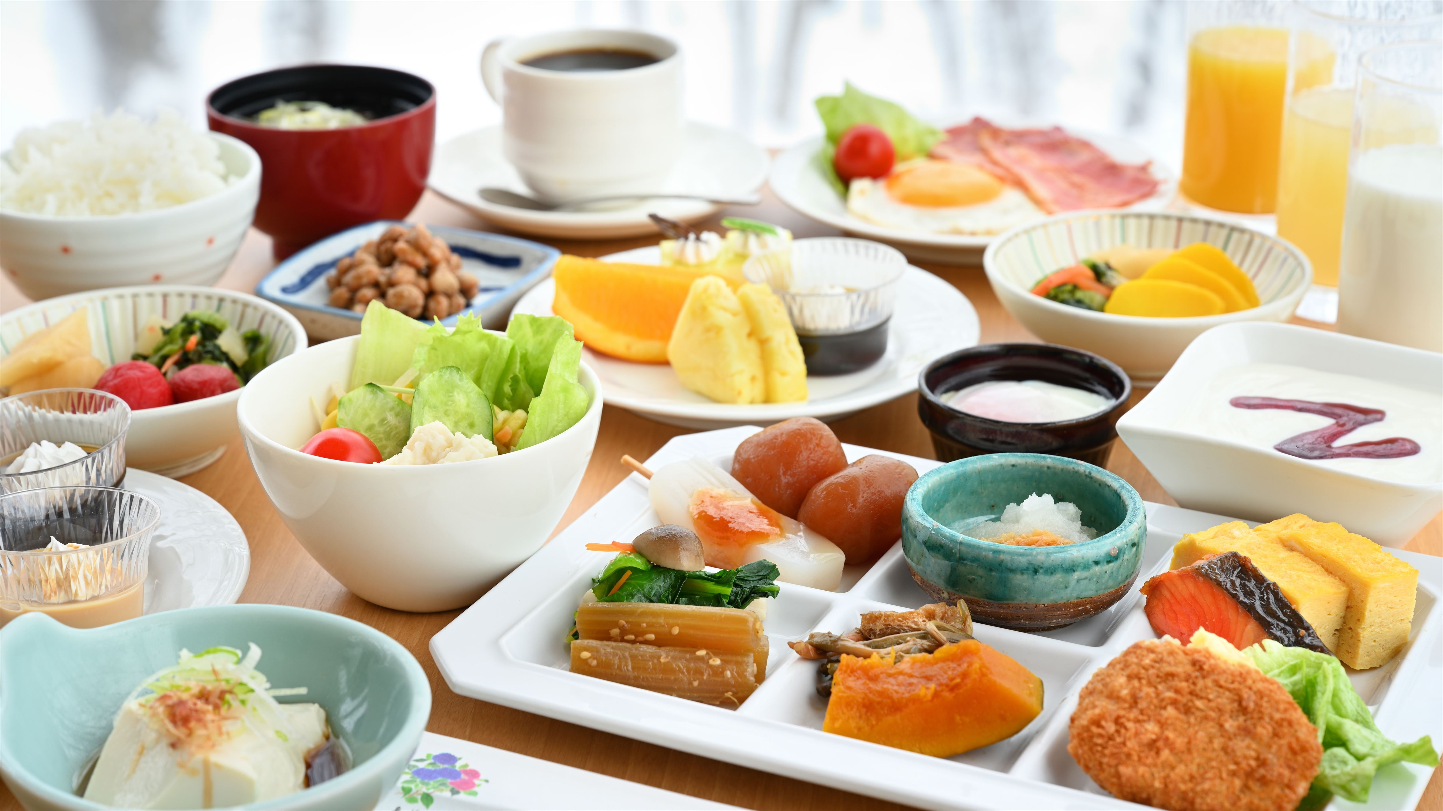Breakfast buffet / Japanese-style presentation example