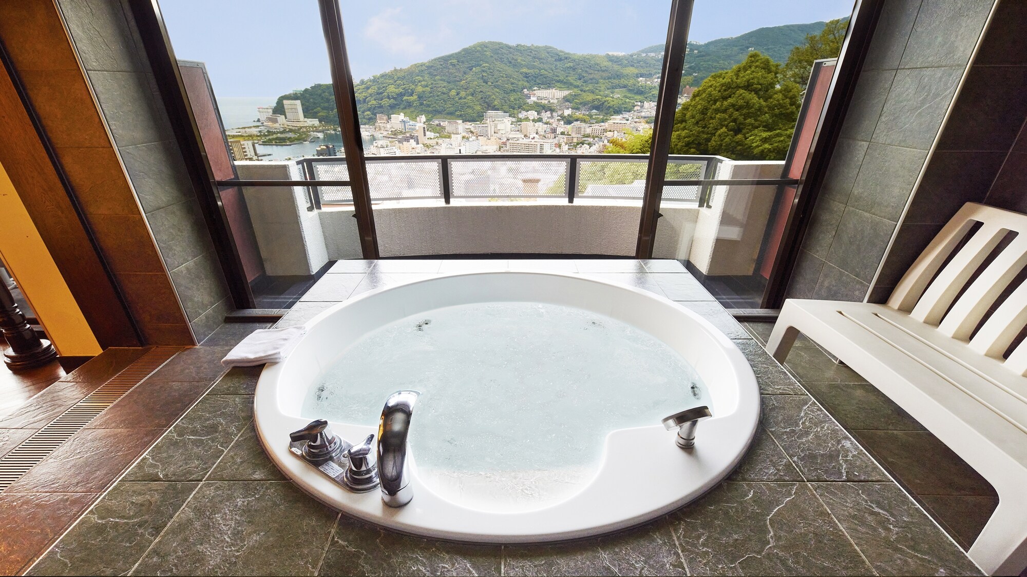 Twin with superb view jacuzzi bath 55㎡