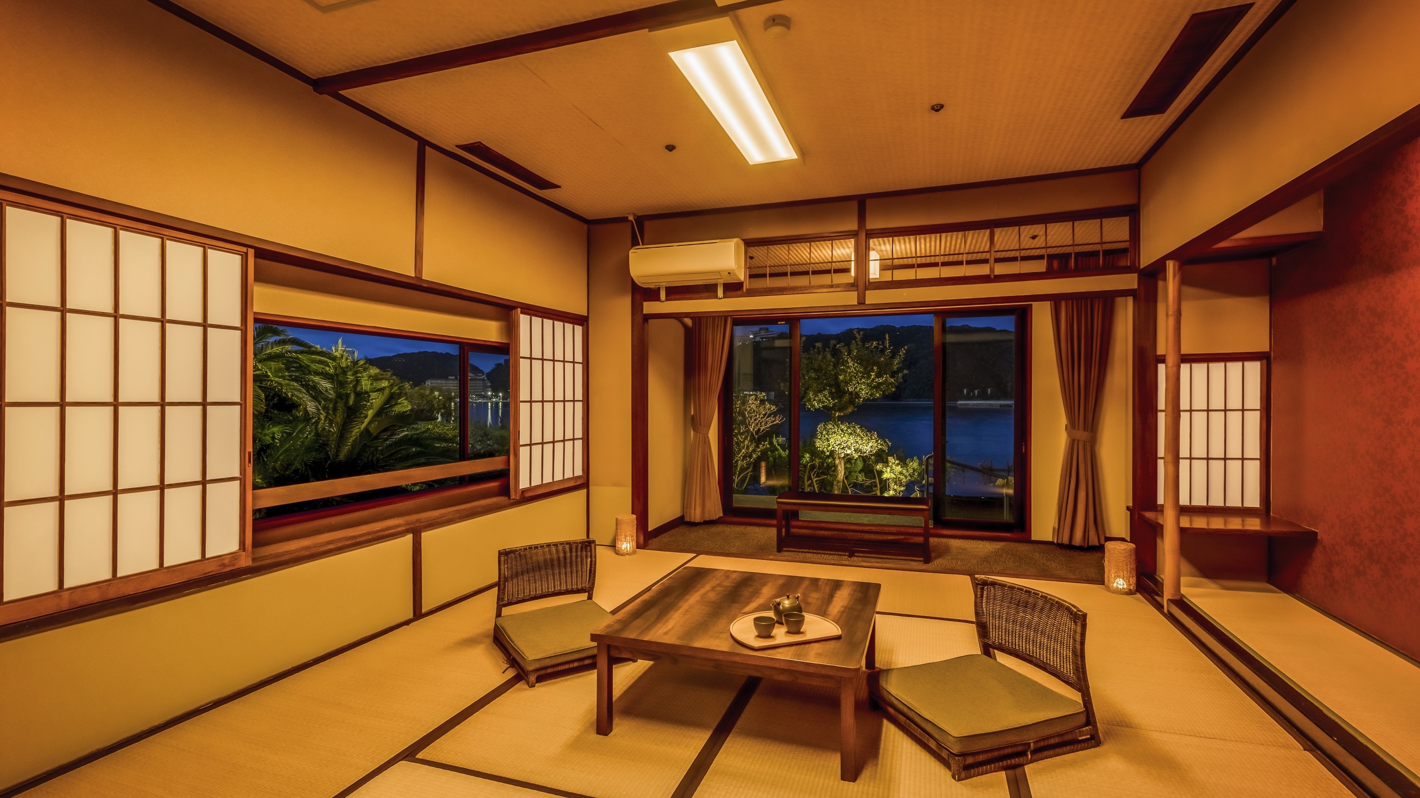 Standard Japanese-style room with open-air bath *Example of a guest room