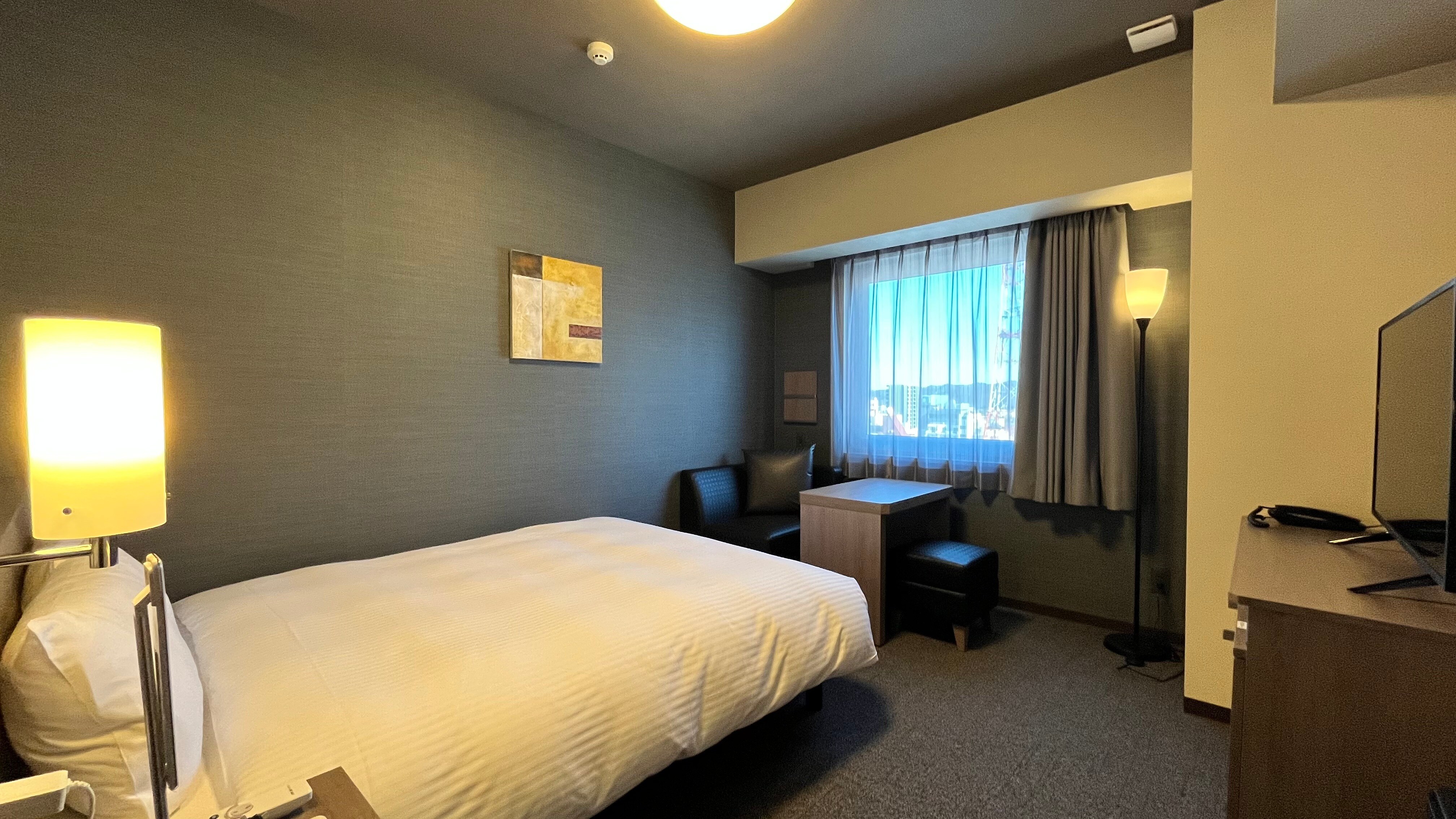 Semi-double room