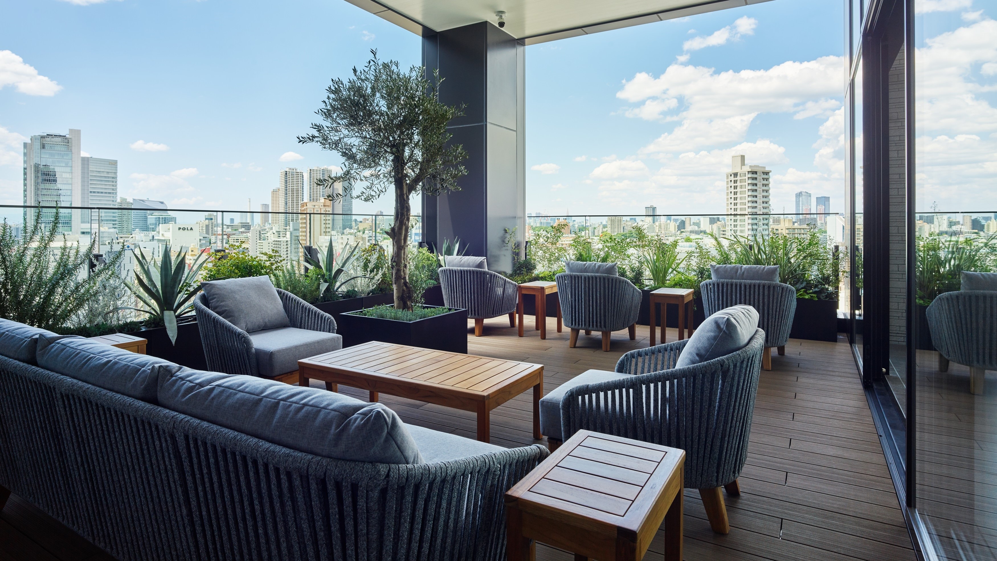 15th floor outdoor terrace